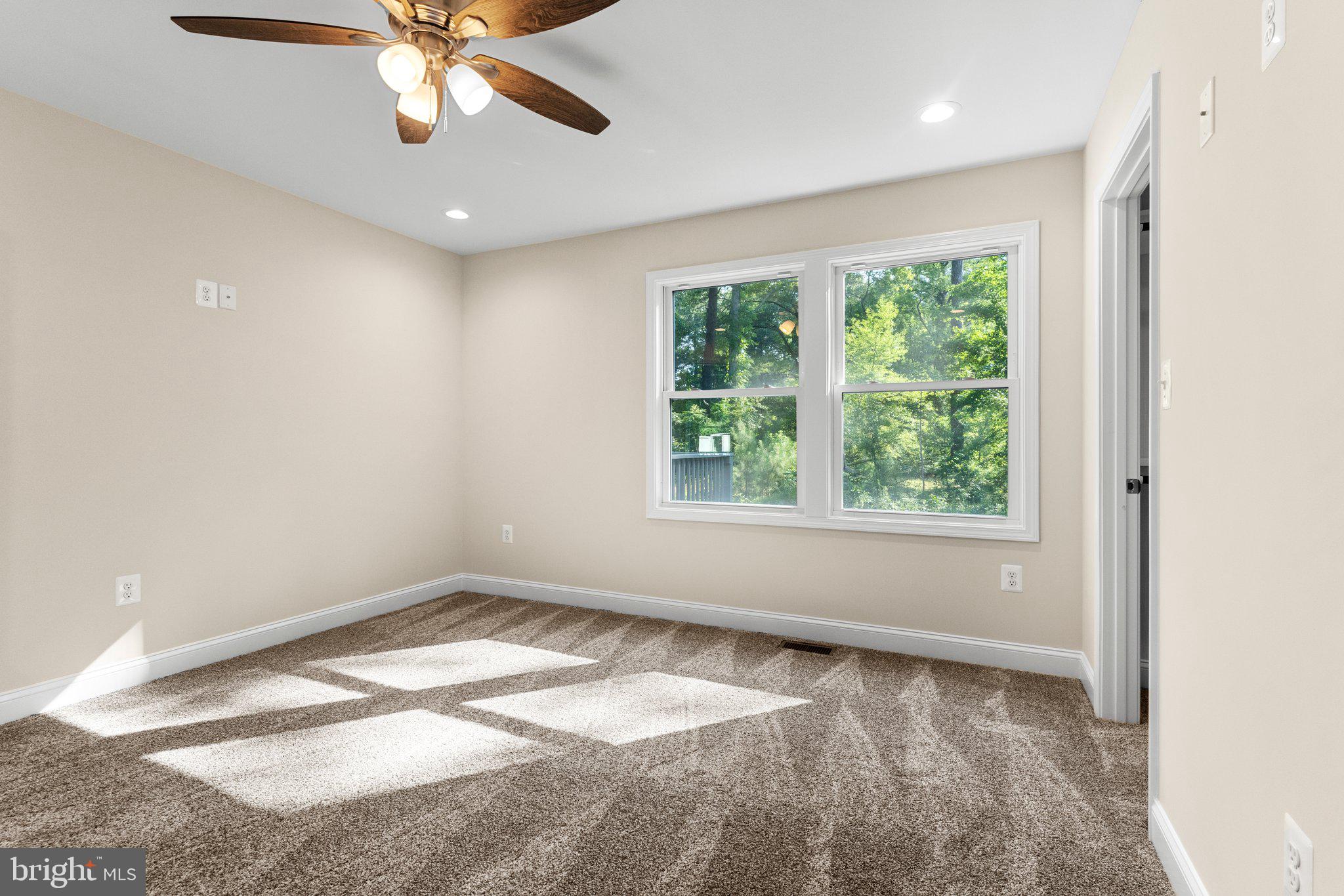 GLEBE HARBOR - Residential