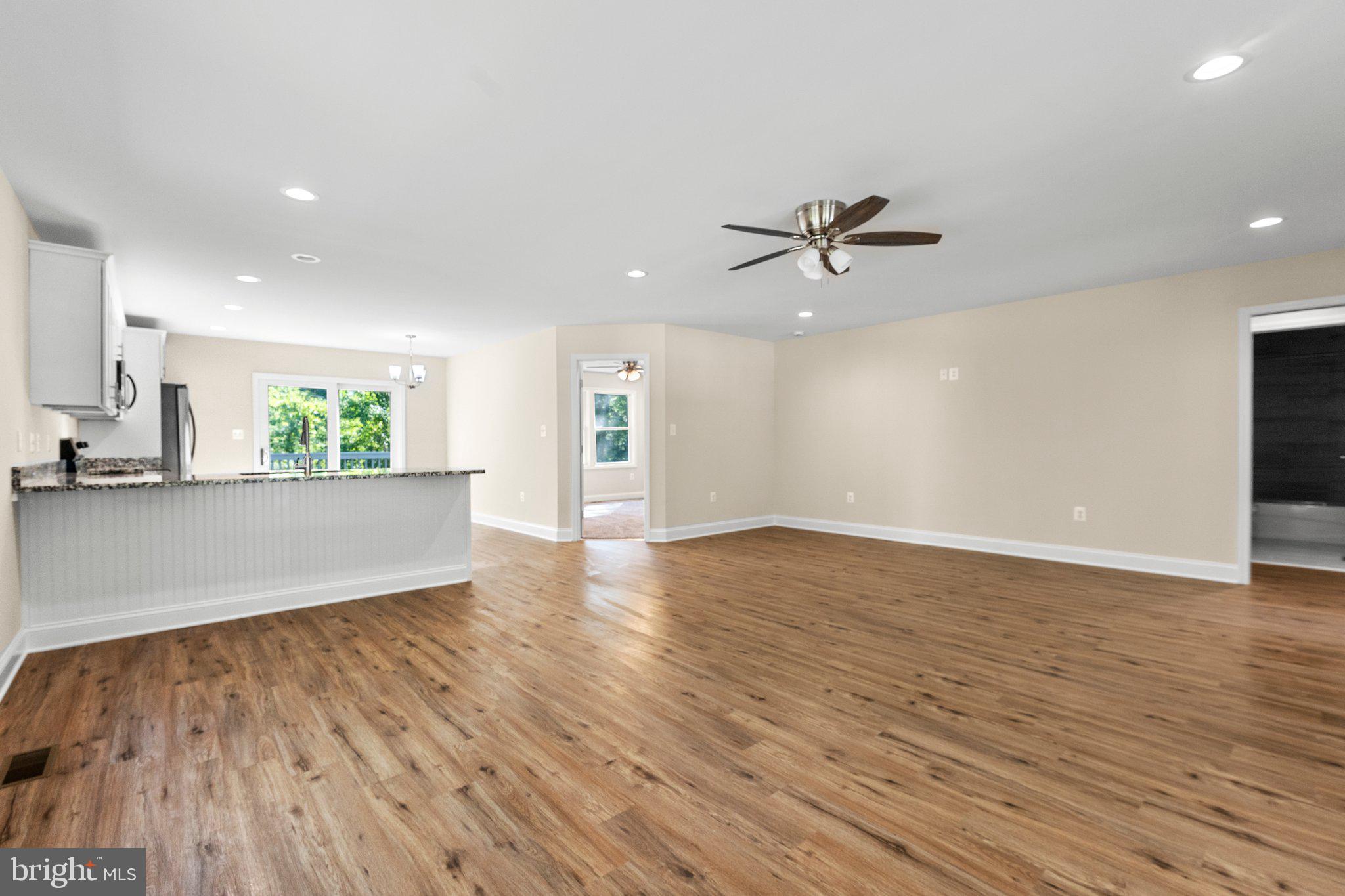 GLEBE HARBOR - Residential