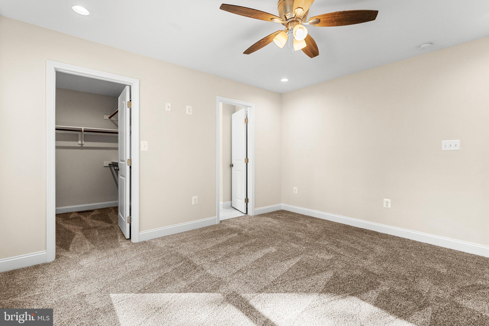 GLEBE HARBOR - Residential