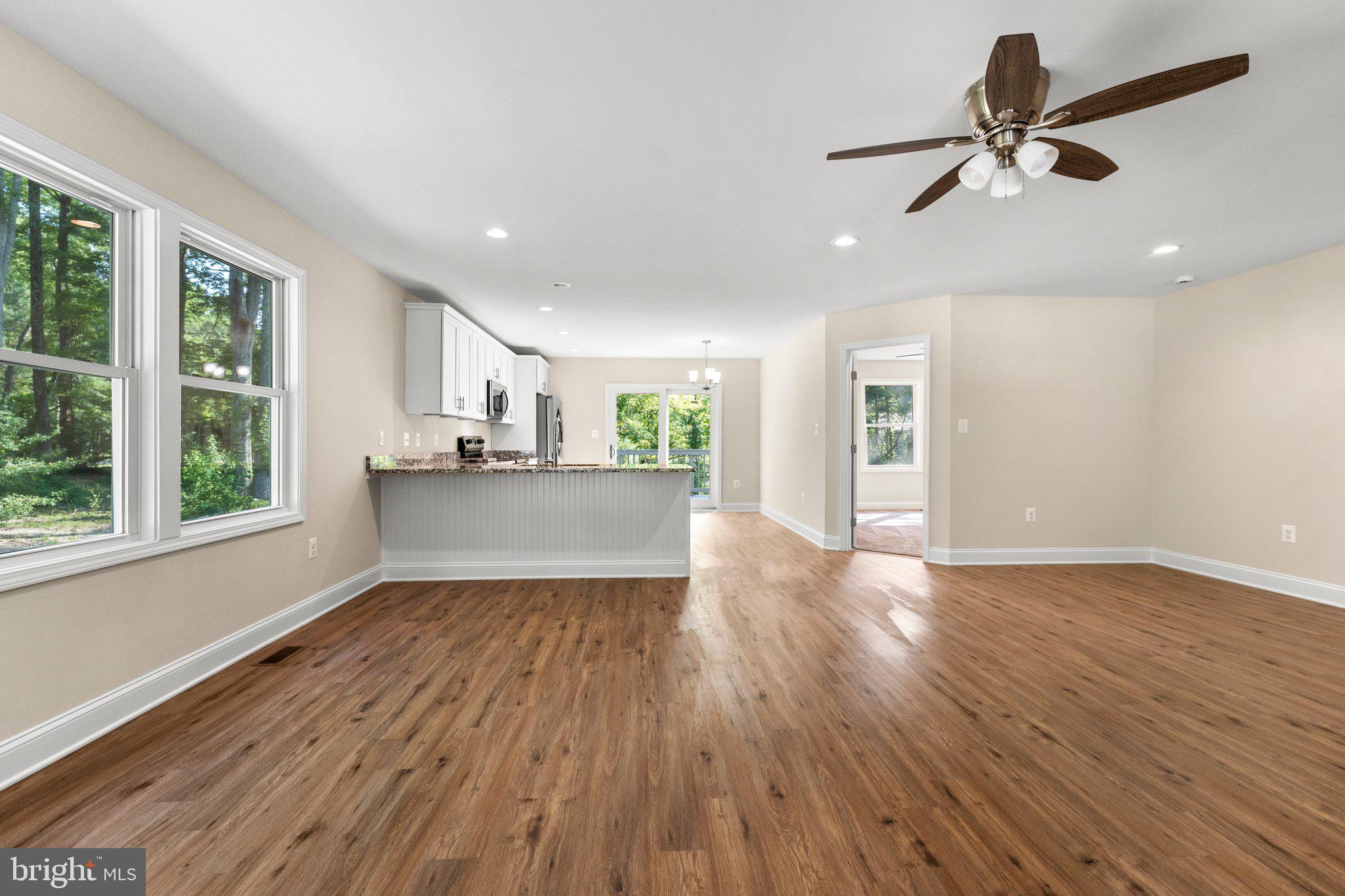 GLEBE HARBOR - Residential