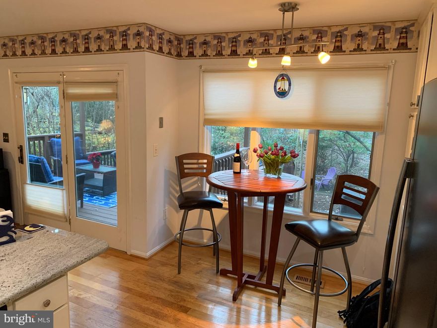 "Don’t miss this opportunity! The motivated seller has just reduced the price, now below appraisal value for a quick sale. Take advantage of this exceptional deal and turn this house into your dream home."

Welcome to your highly sought-after Riva Trace End-Unit 3-story Townhome! This wonderfully tree-lined community has amazing walking trails, picnic areas, basketball, pickleball and tennis courts. It also has fishing piers and is a wonderful area for kayakers.  This home has 3 bedrooms and 2.5 bathrooms. Kitchen cabinets upgraded and granite countertops.  Lower level is open and can be converted into extra living areas like a bedroom or office or workshop, etc.  

This townhouse is close to many great restaurants and shopping areas.  This wonderful community awaits you.  Come and add your personal touches to this very desirable home and layout. Make an offer today! Thank you for your interest.