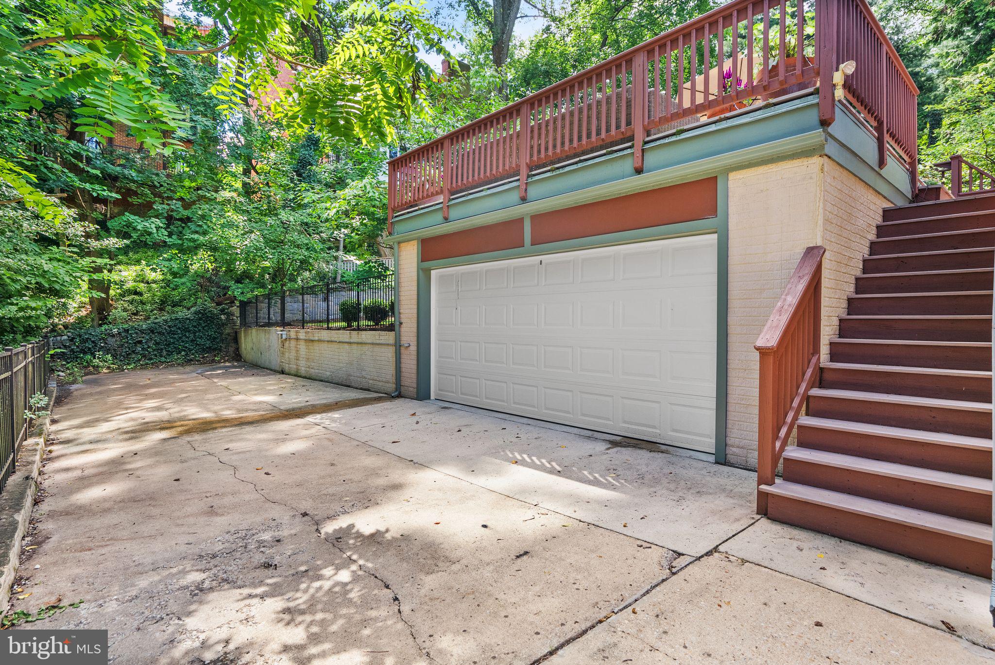 CLEVELAND PARK - Residential