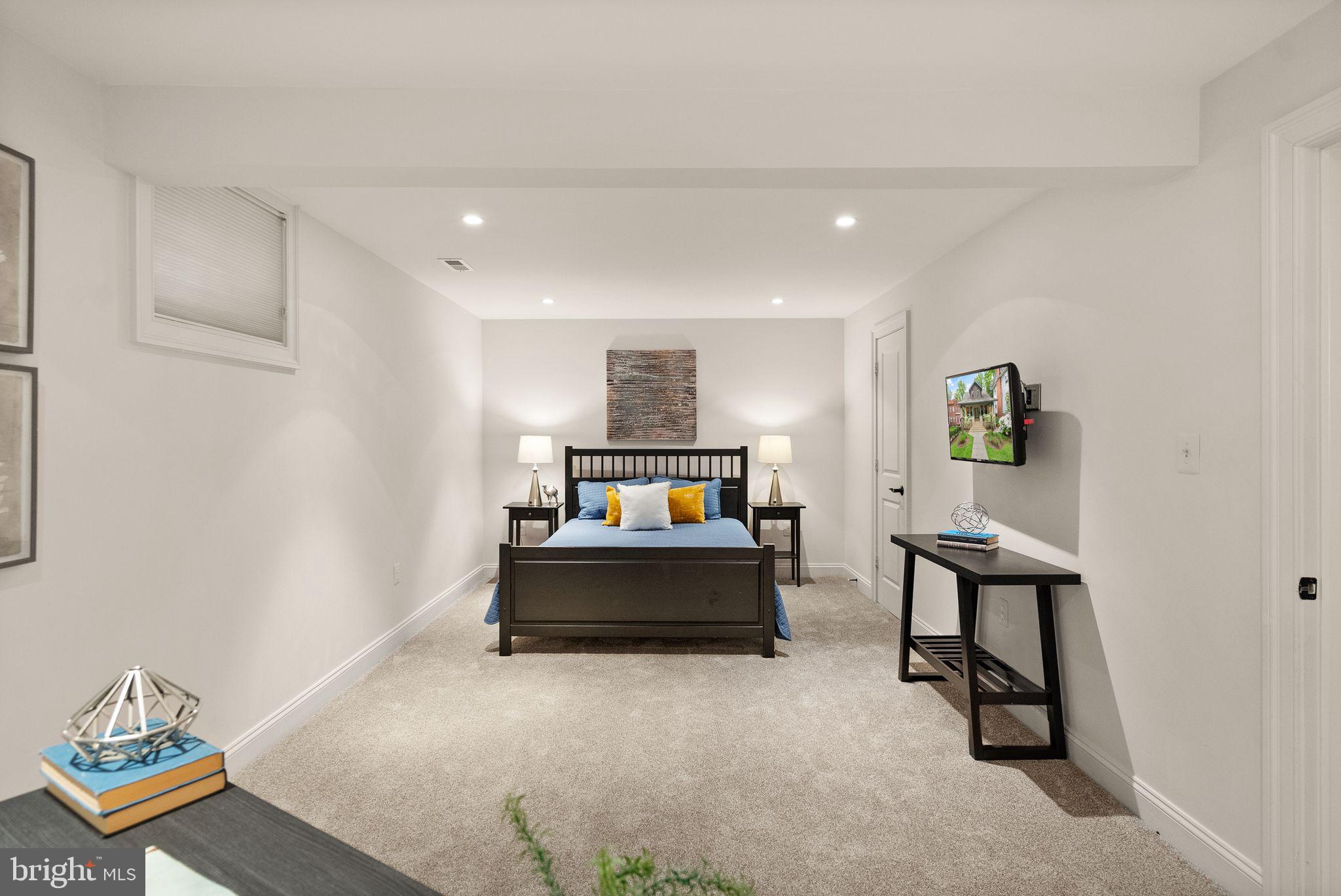 CLEVELAND PARK - Residential