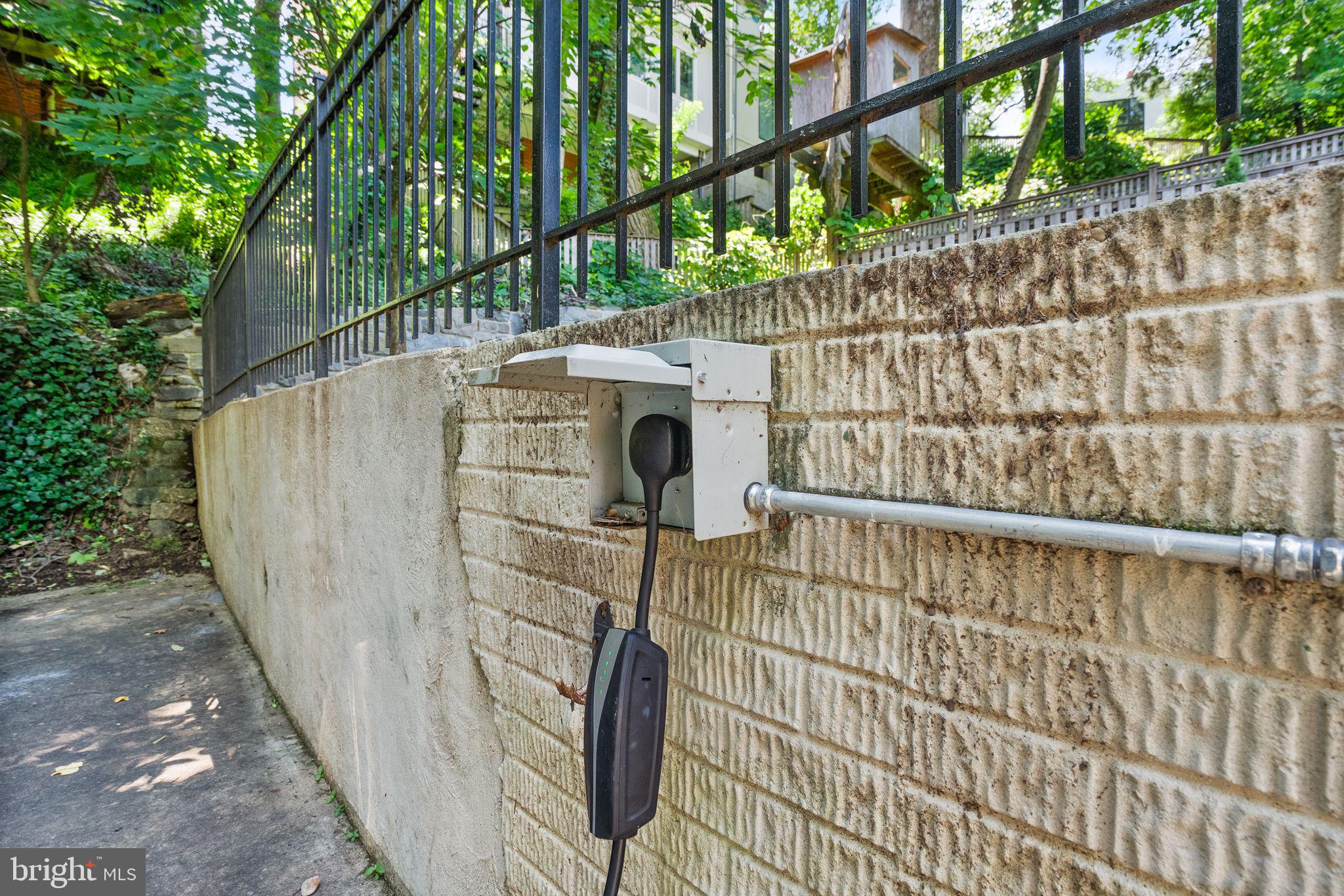 CLEVELAND PARK - Residential