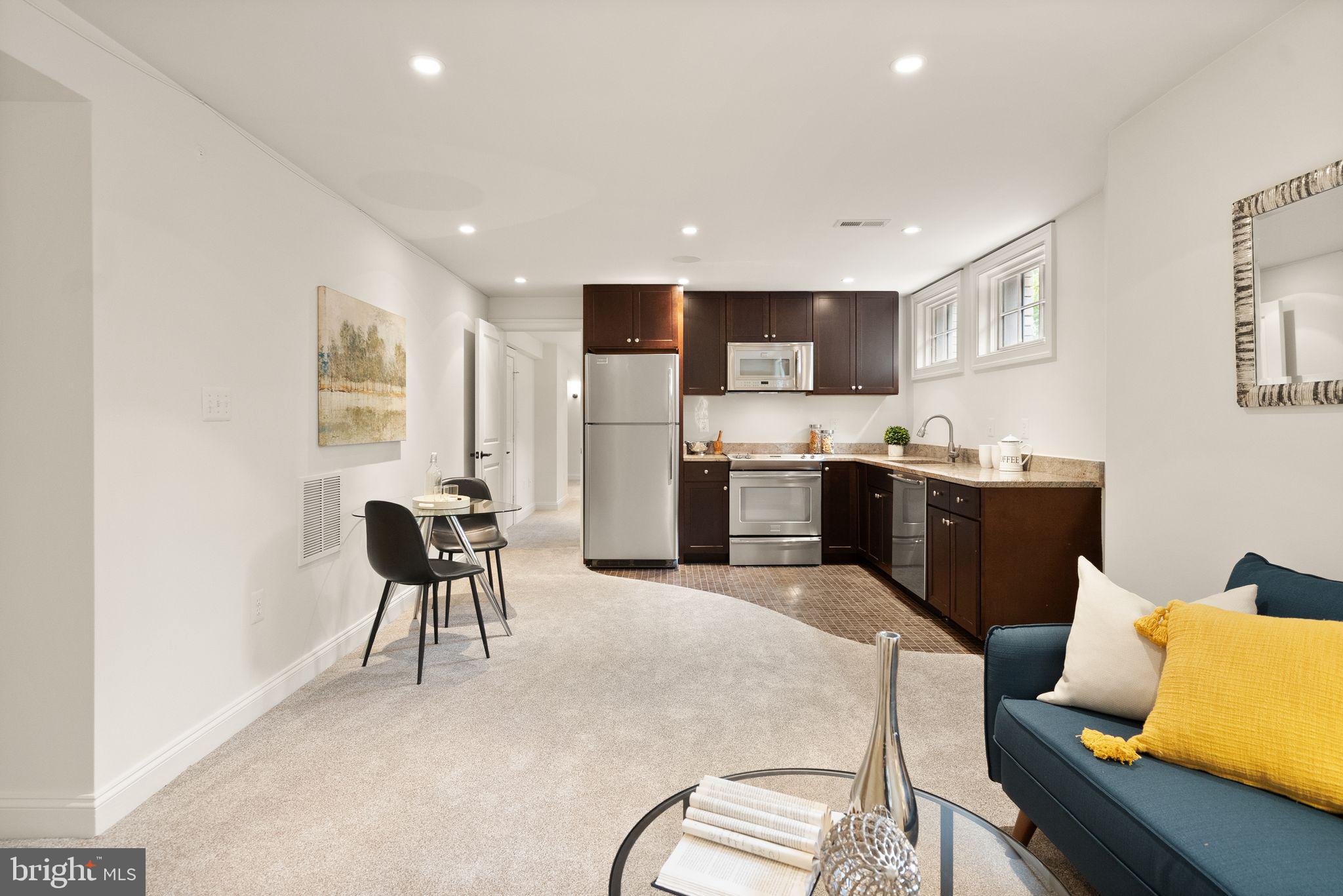 CLEVELAND PARK - Residential