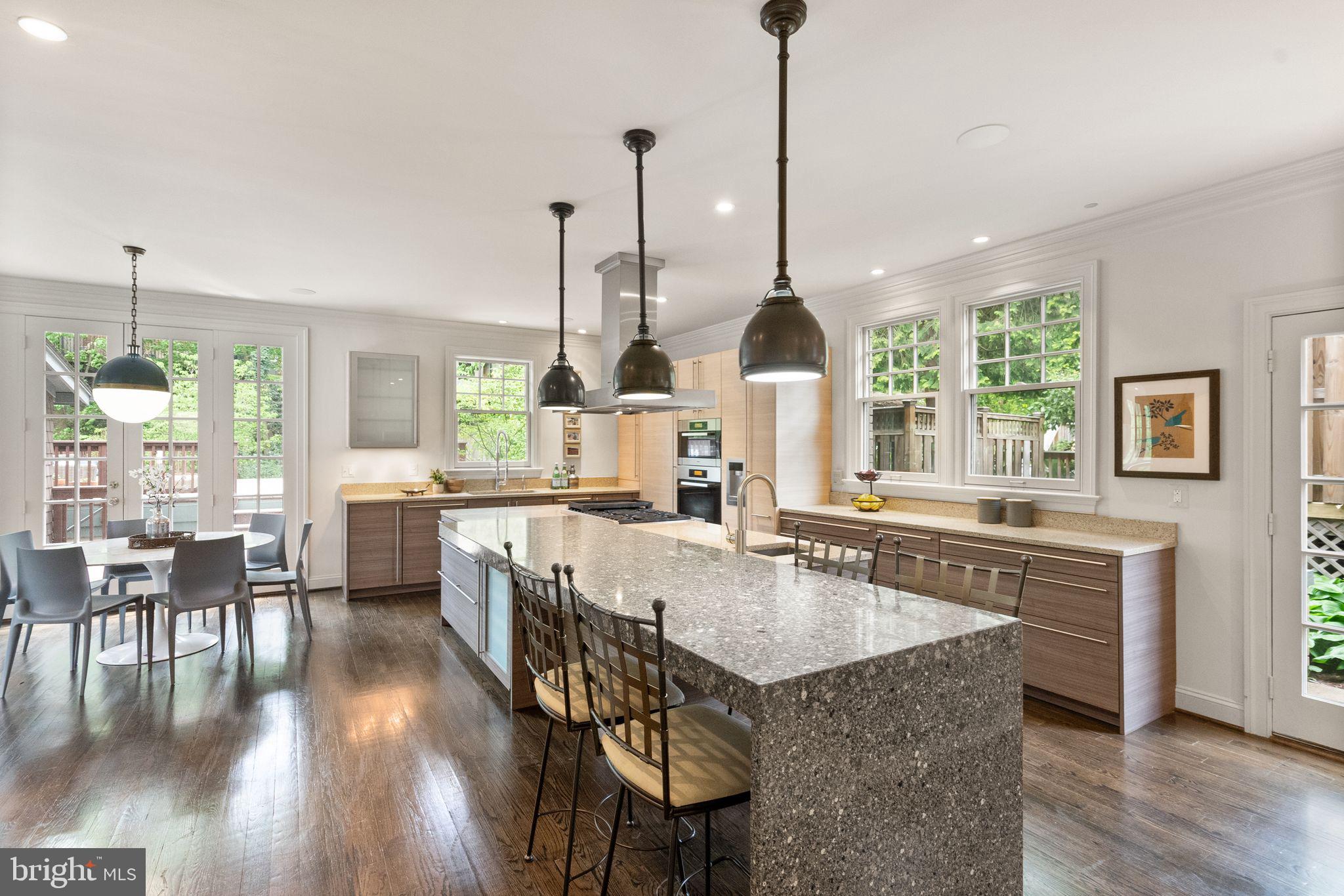 CLEVELAND PARK - Residential