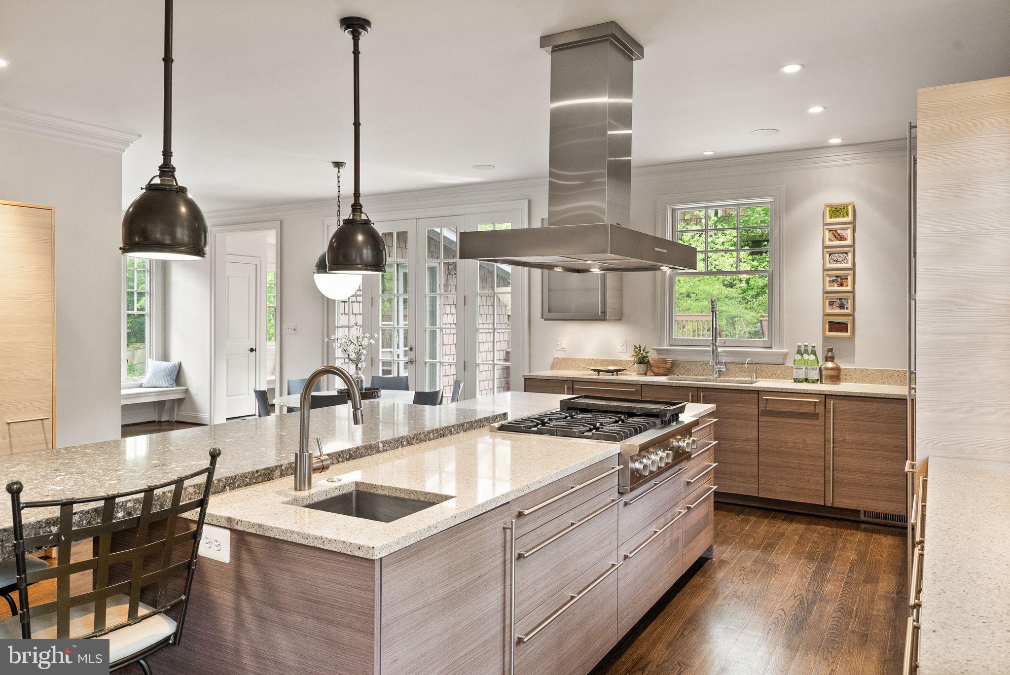 CLEVELAND PARK - Residential