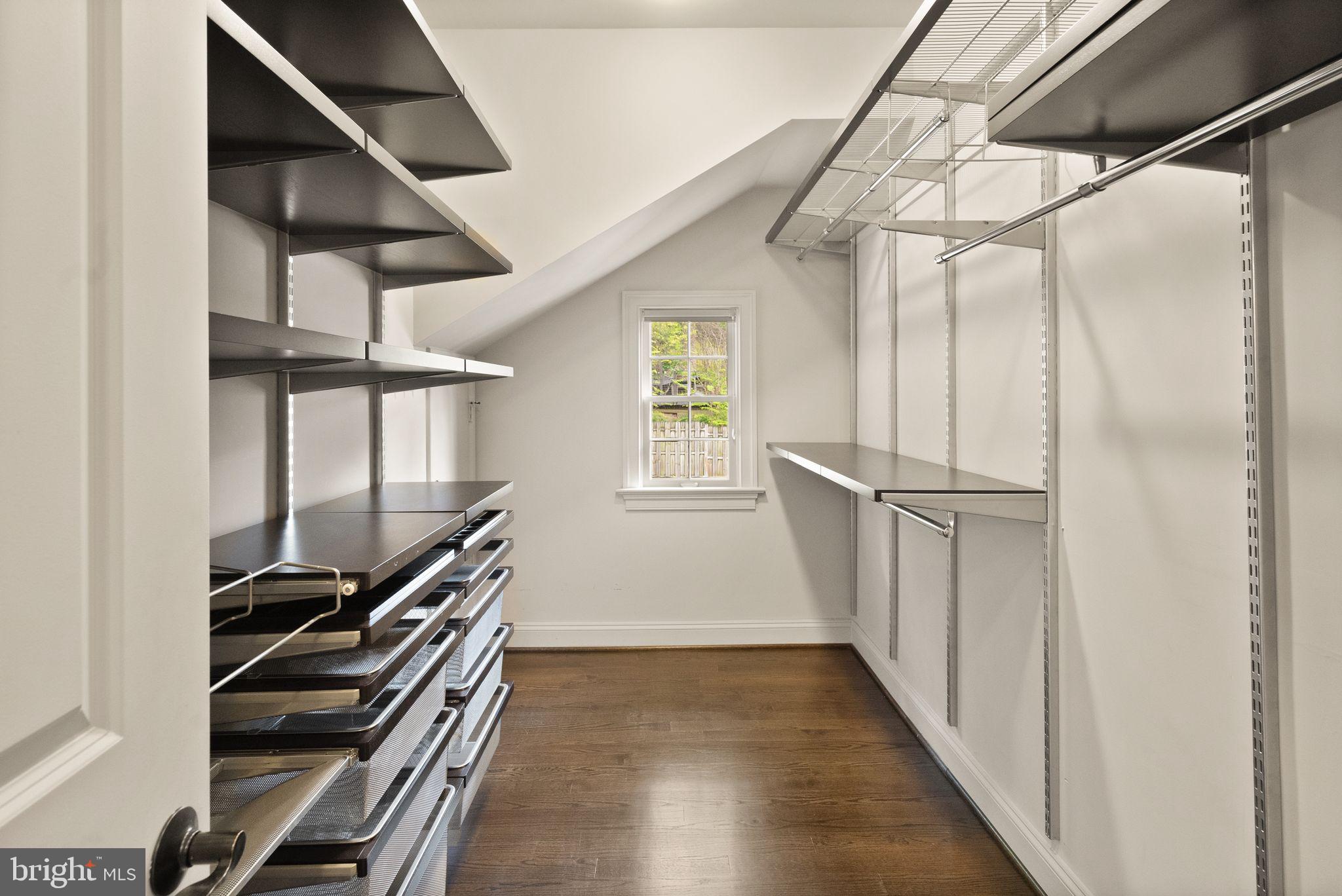 CLEVELAND PARK - Residential