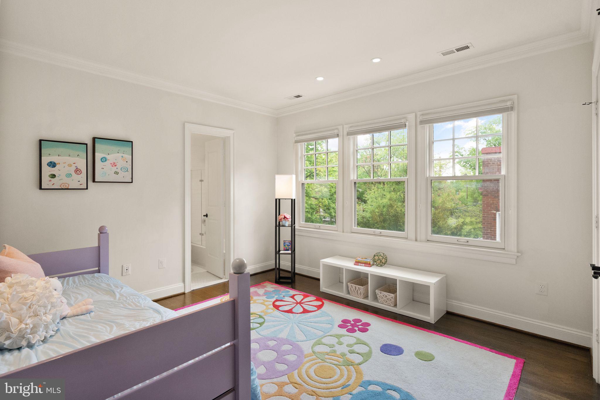 CLEVELAND PARK - Residential