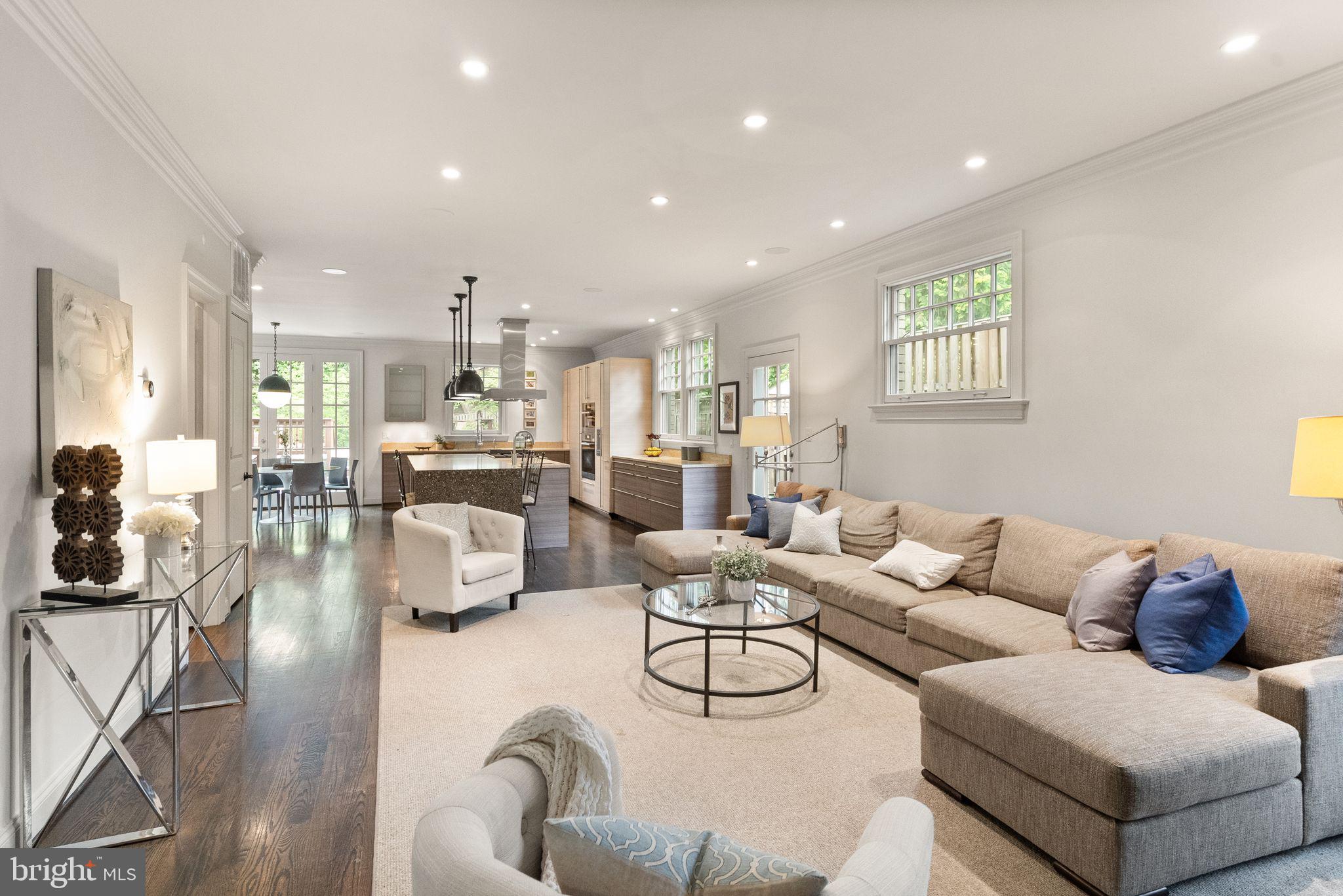 CLEVELAND PARK - Residential