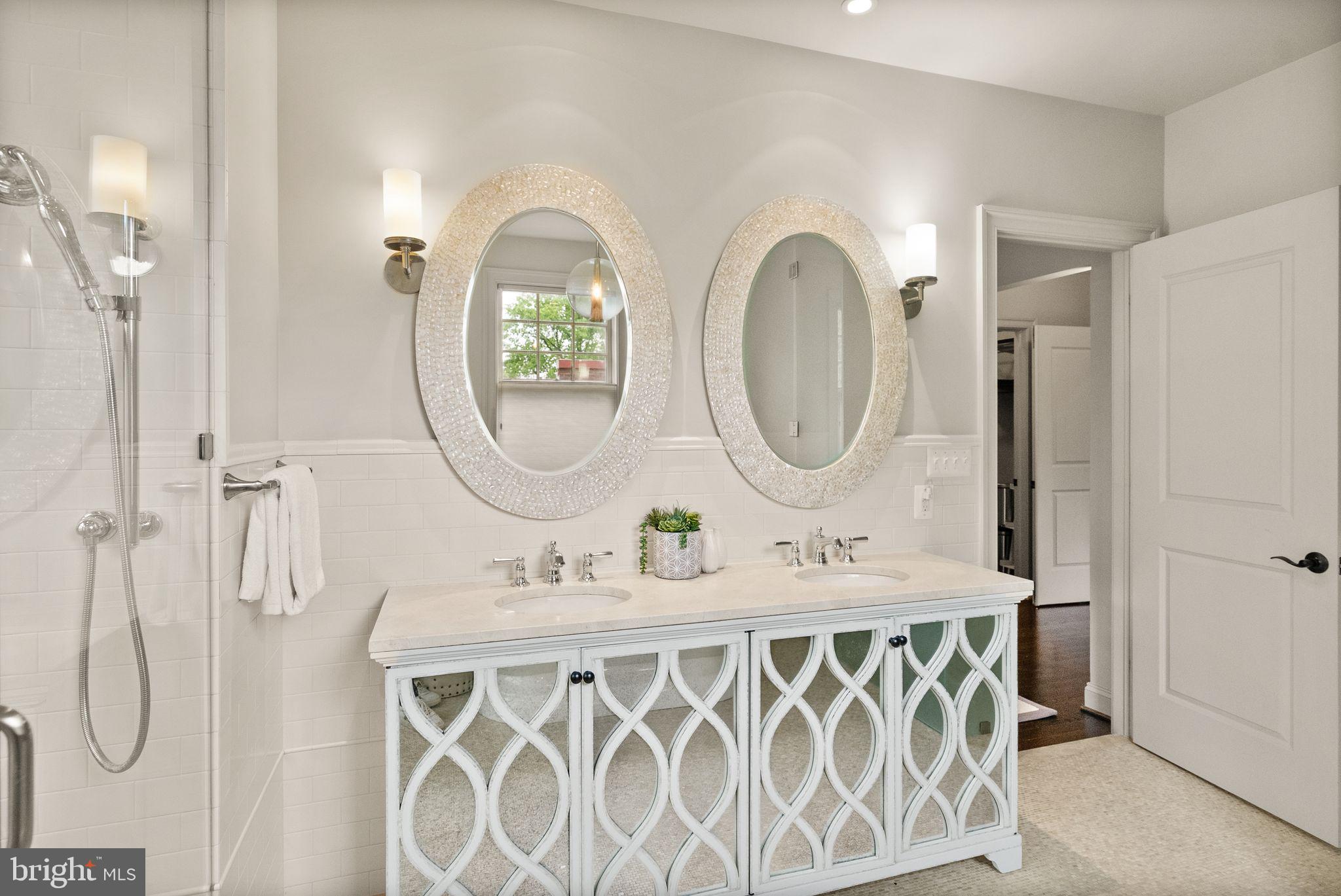 CLEVELAND PARK - Residential