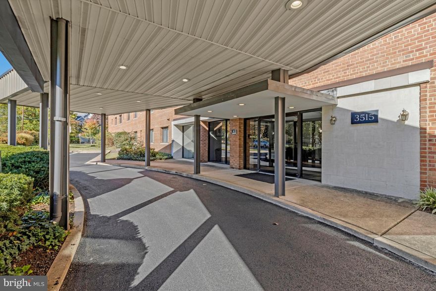 Perfectly positioned near grocery stores, Clarendon, and the Metro, this stylish condo offers modern updates and unbeatable convenience. The updated kitchen shines with crisp white cabinetry, sleek quartz countertops, and a clean, contemporary feel that flows seamlessly into the living space. Luxury vinyl plank flooring extends throughout, providing both durability and warmth. Whether you’re commuting, dining out, or enjoying nearby shopping and neighborhood favorites, this home delivers easy, low-maintenance living in one of Arlington’s most desirable and walkable locations.