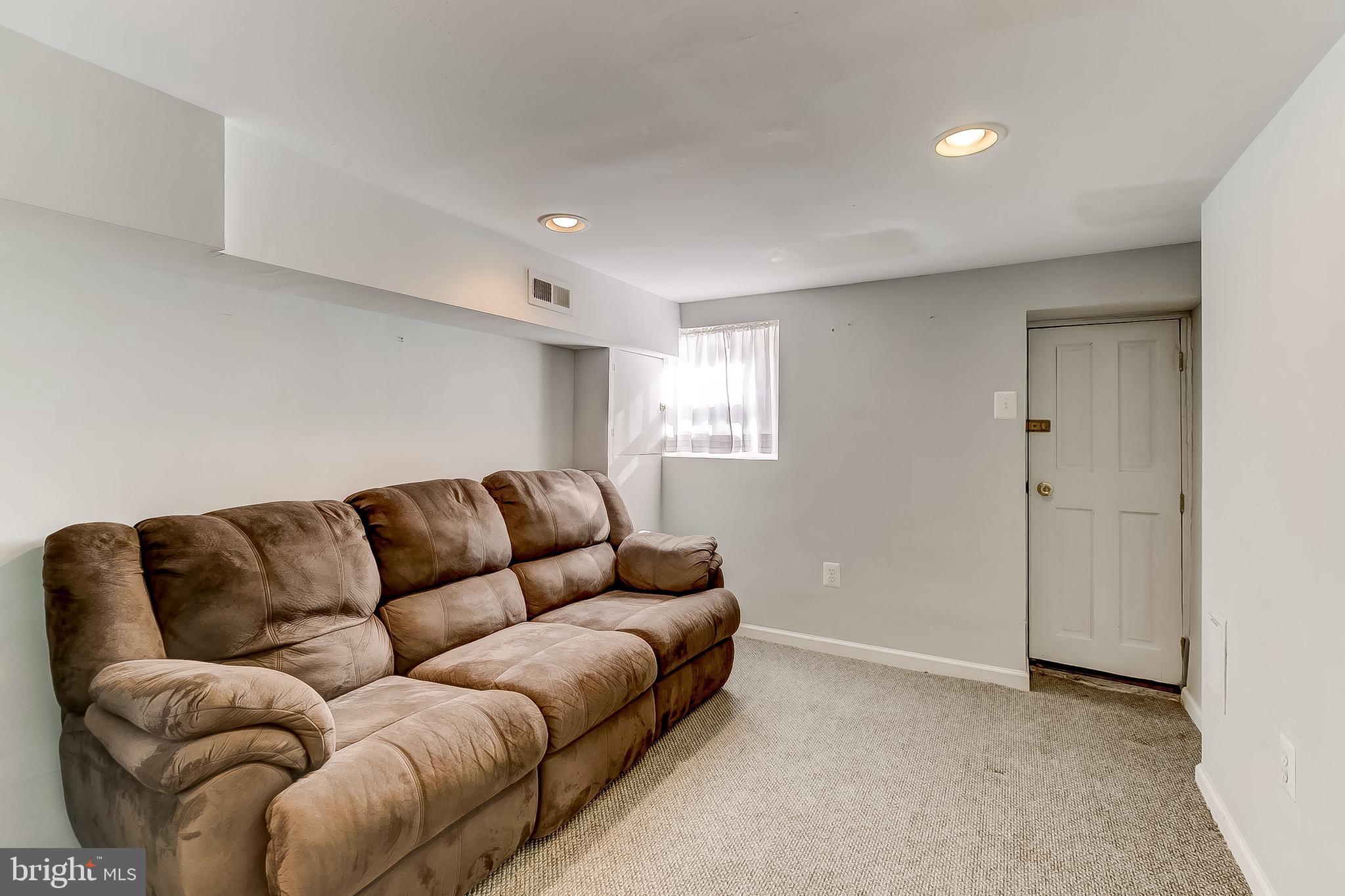 FELLS POINT HISTORIC DISTRICT - Residential Lease