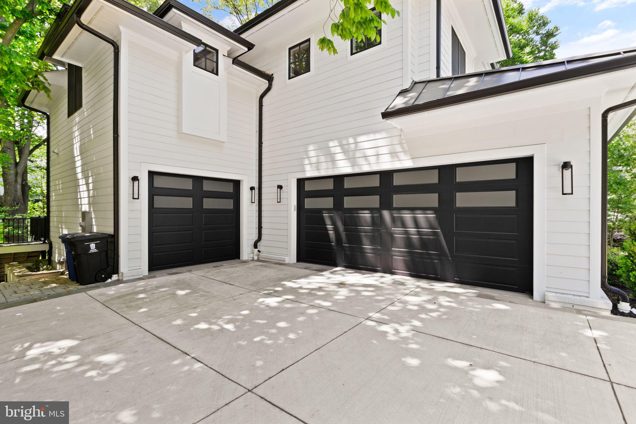 BELLEVUE FOREST - Residential