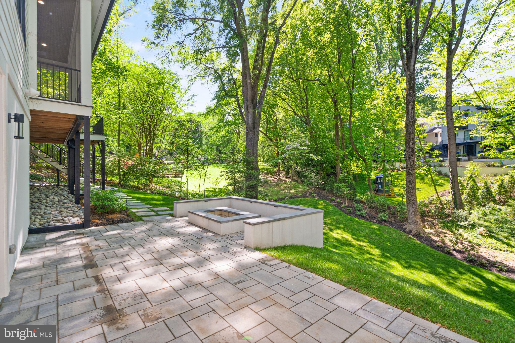 BELLEVUE FOREST - Residential