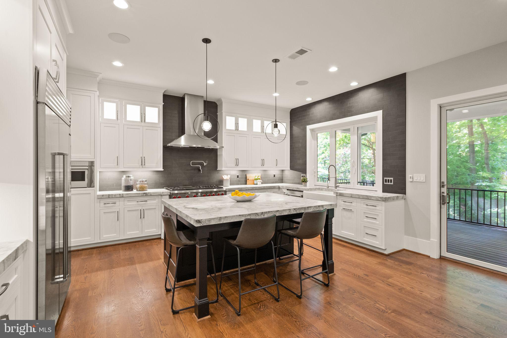 BELLEVUE FOREST - Residential