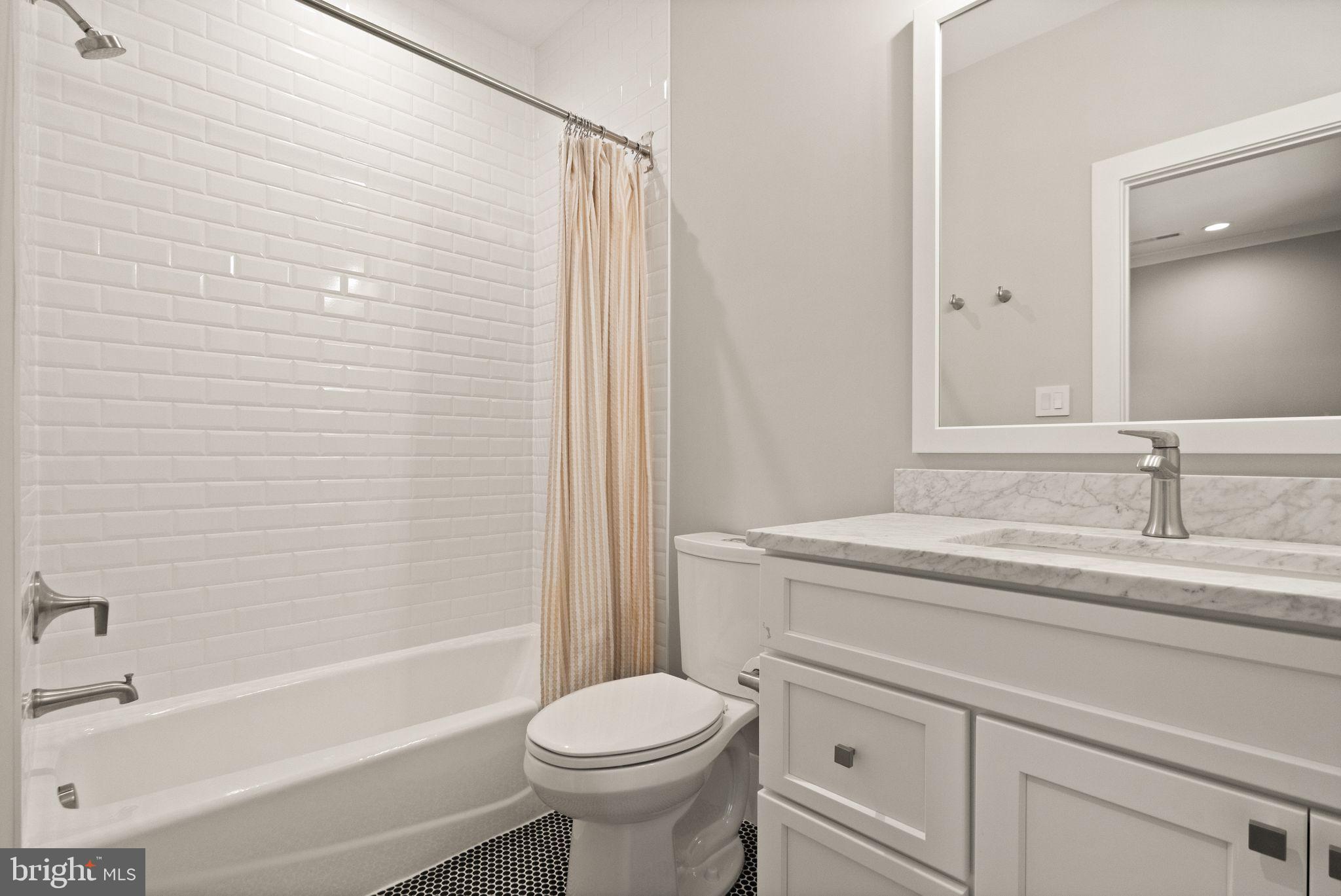 BELLEVUE FOREST - Residential