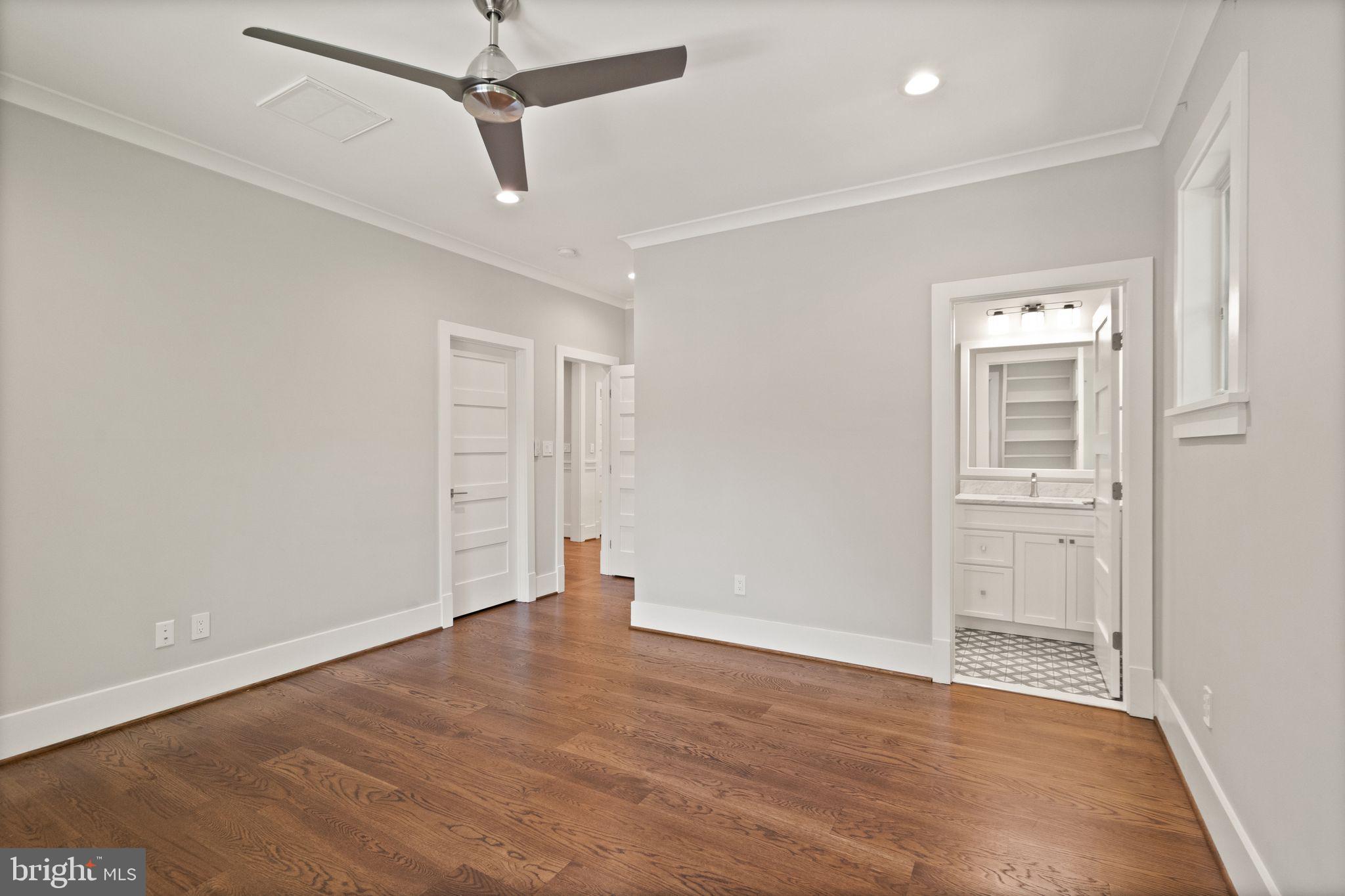 BELLEVUE FOREST - Residential