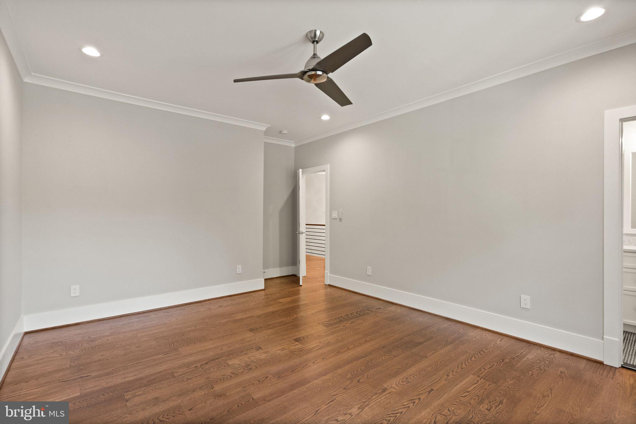 BELLEVUE FOREST - Residential