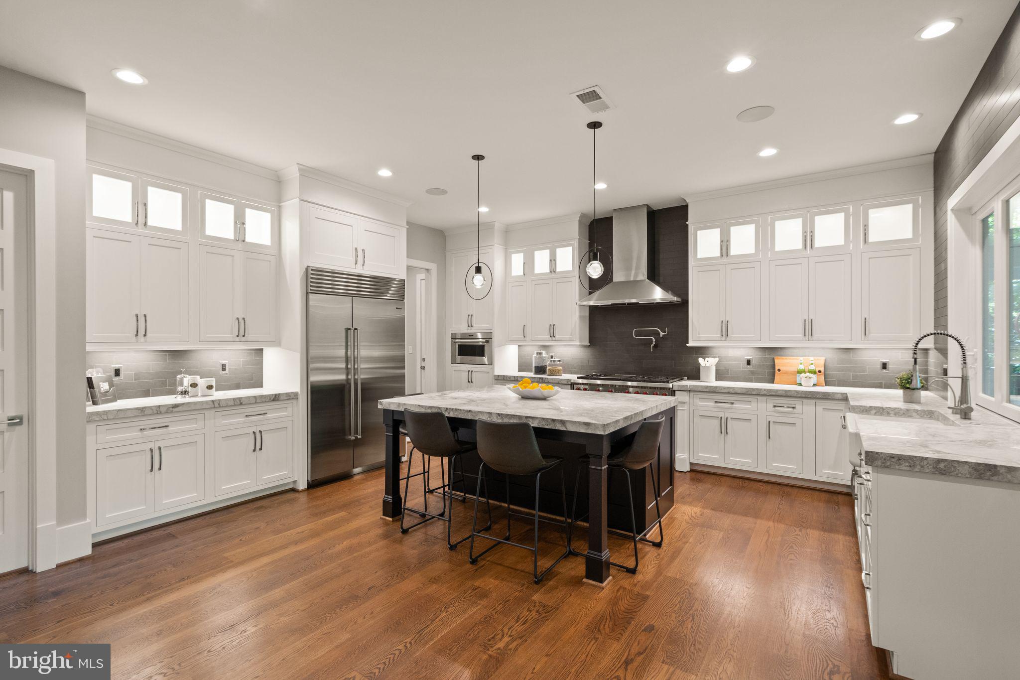 BELLEVUE FOREST - Residential