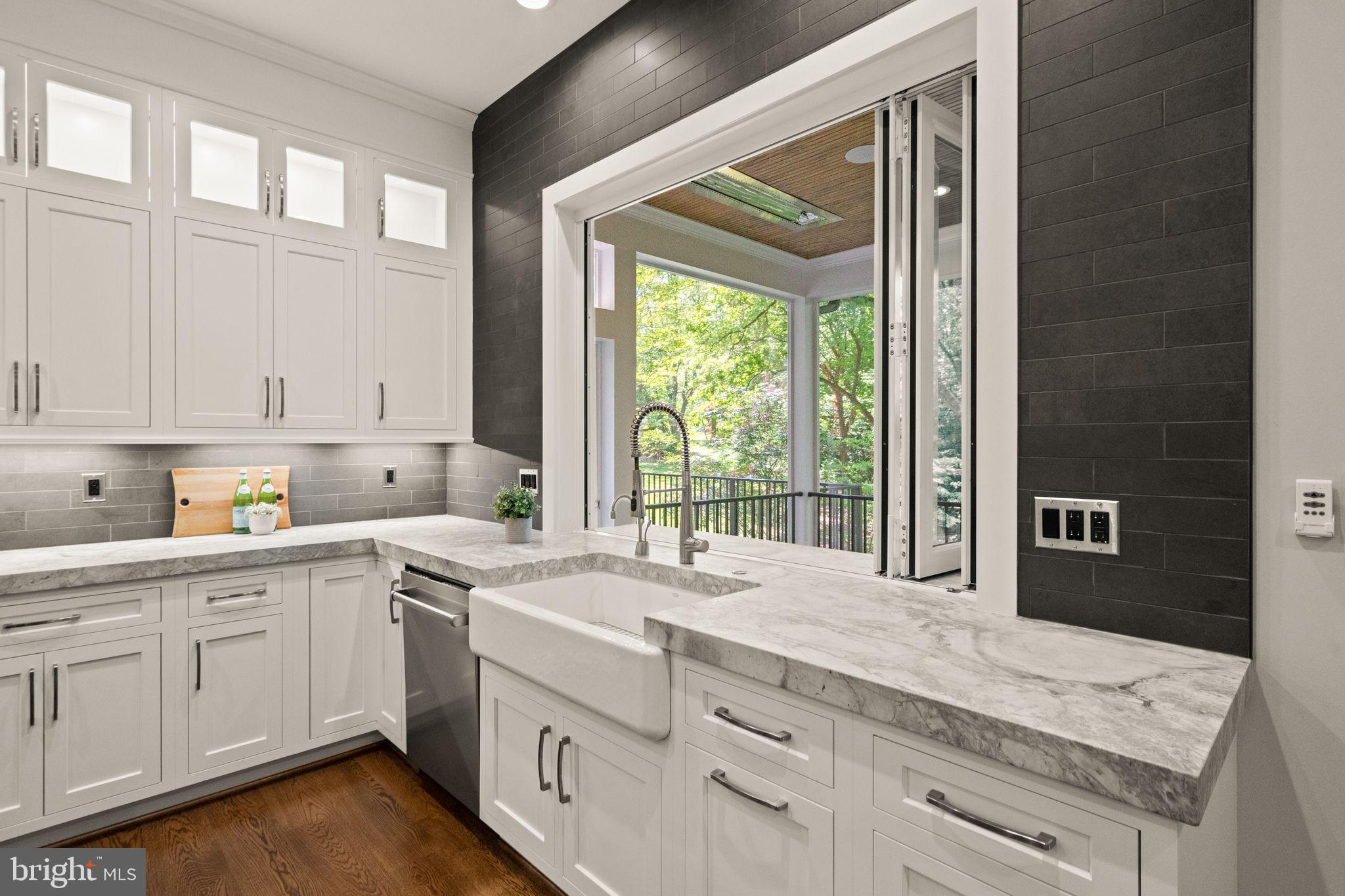 BELLEVUE FOREST - Residential