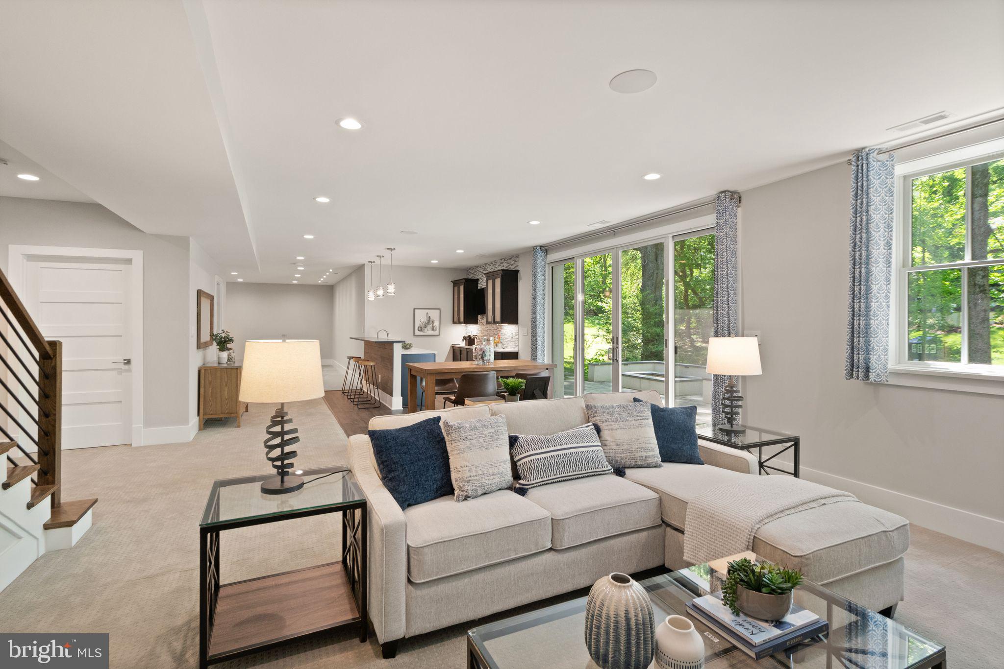 BELLEVUE FOREST - Residential