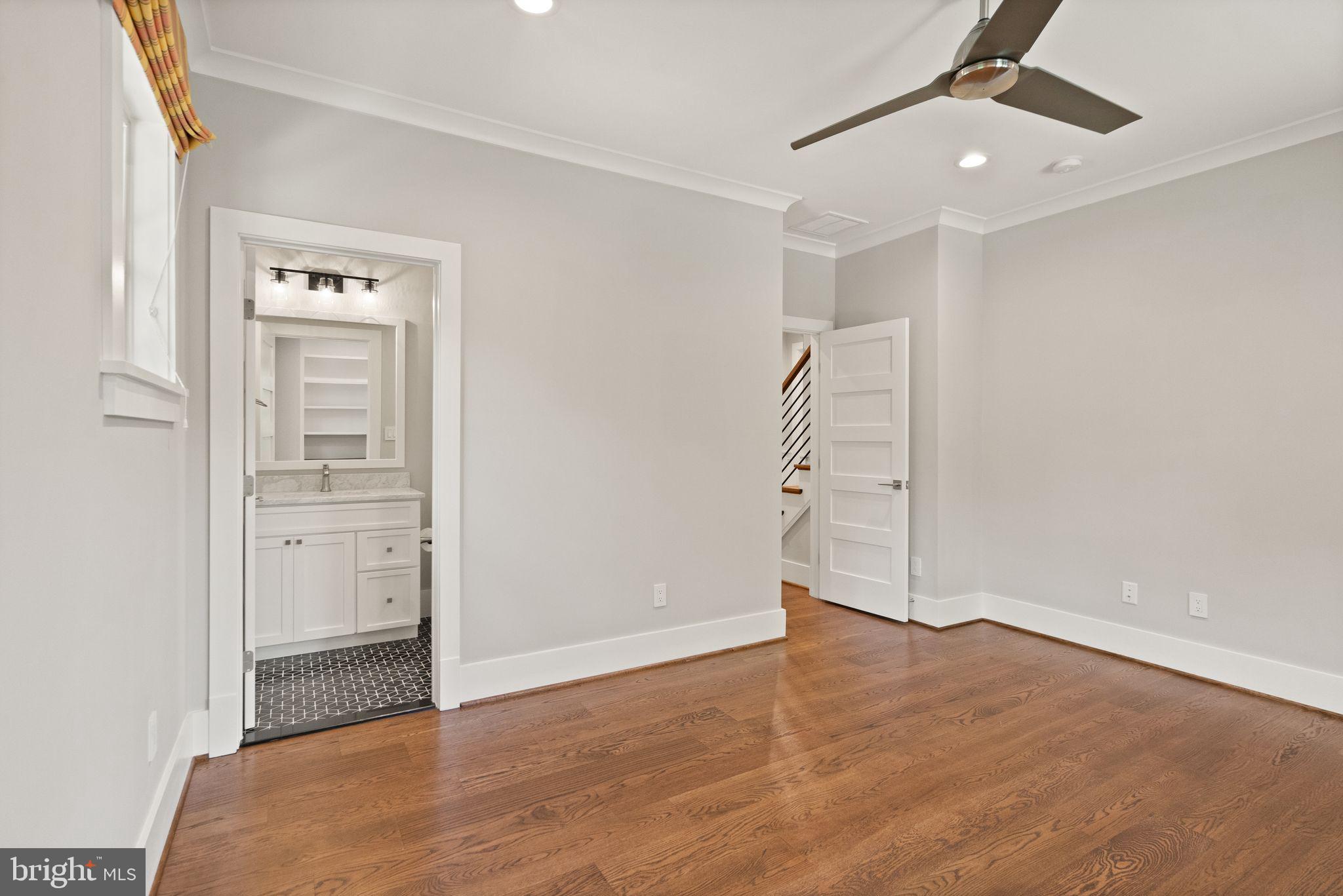 BELLEVUE FOREST - Residential