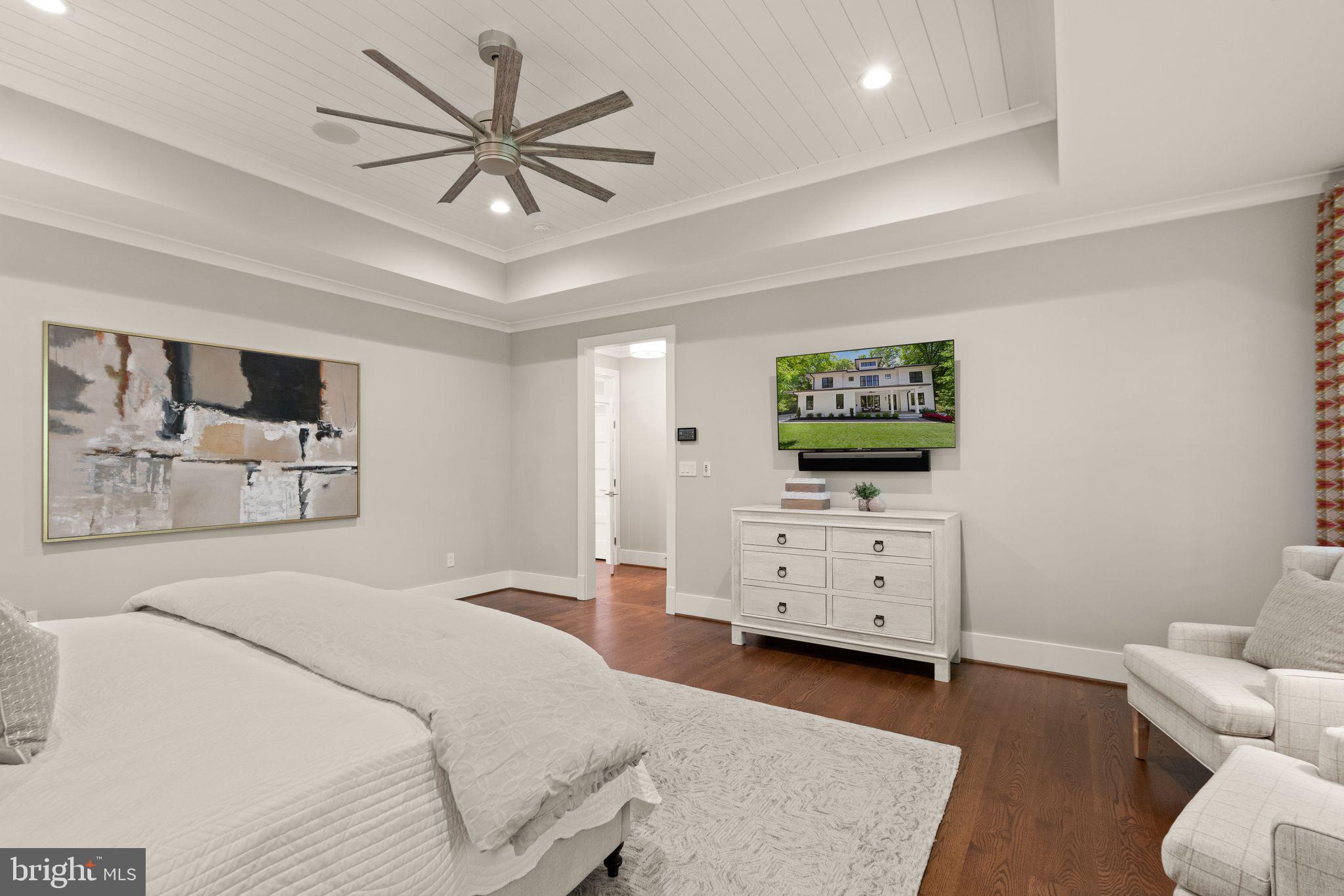 BELLEVUE FOREST - Residential