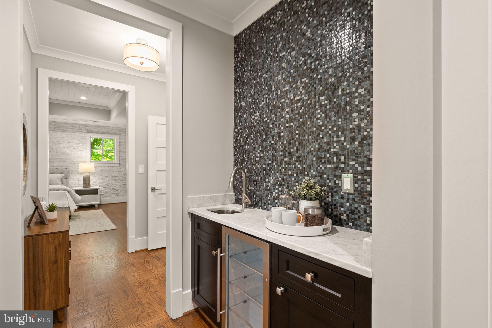 BELLEVUE FOREST - Residential