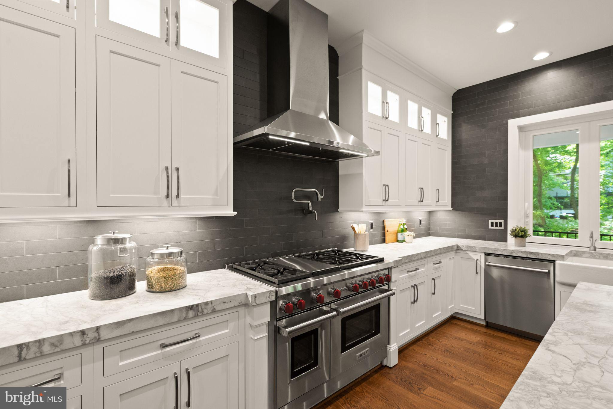 BELLEVUE FOREST - Residential