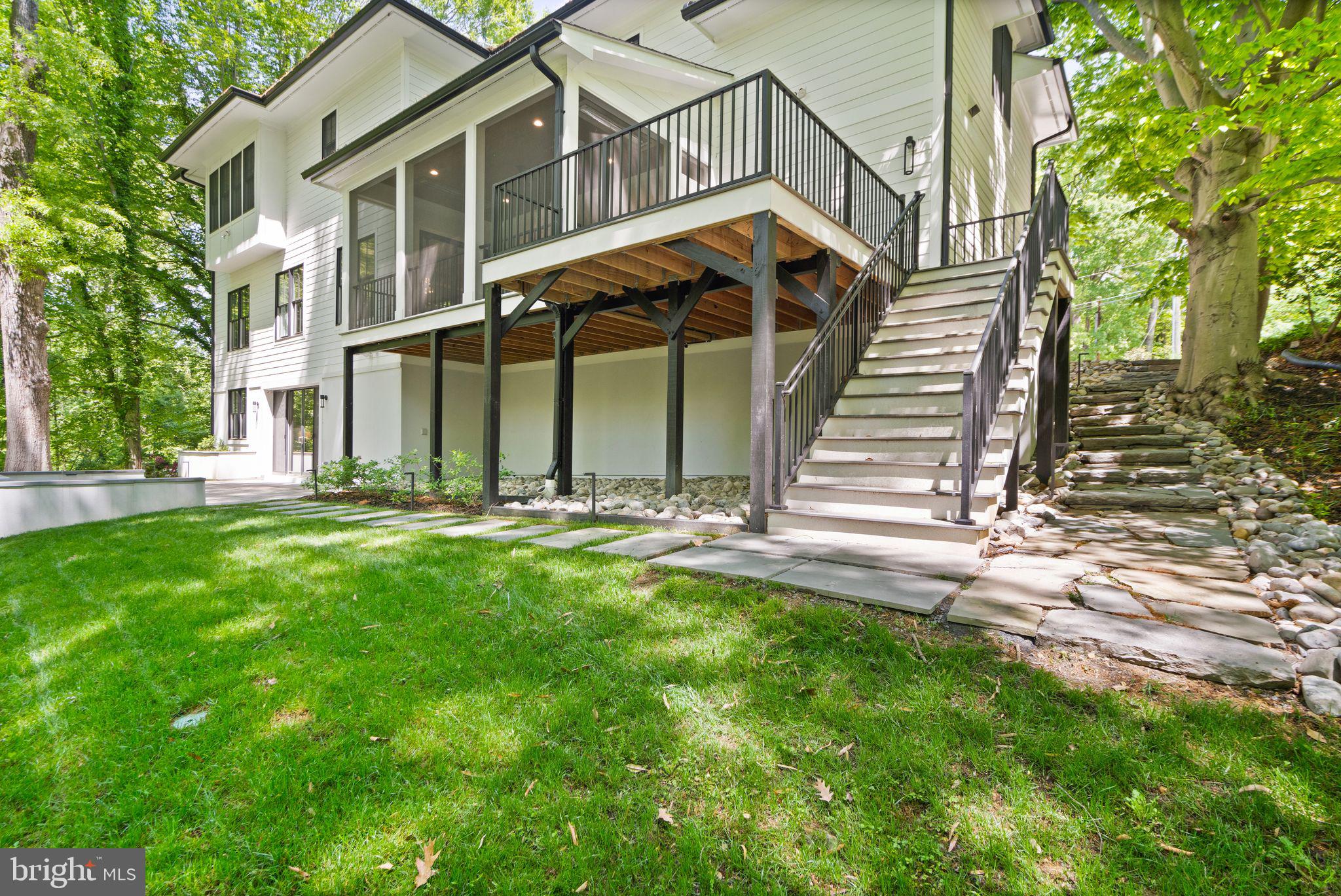 BELLEVUE FOREST - Residential