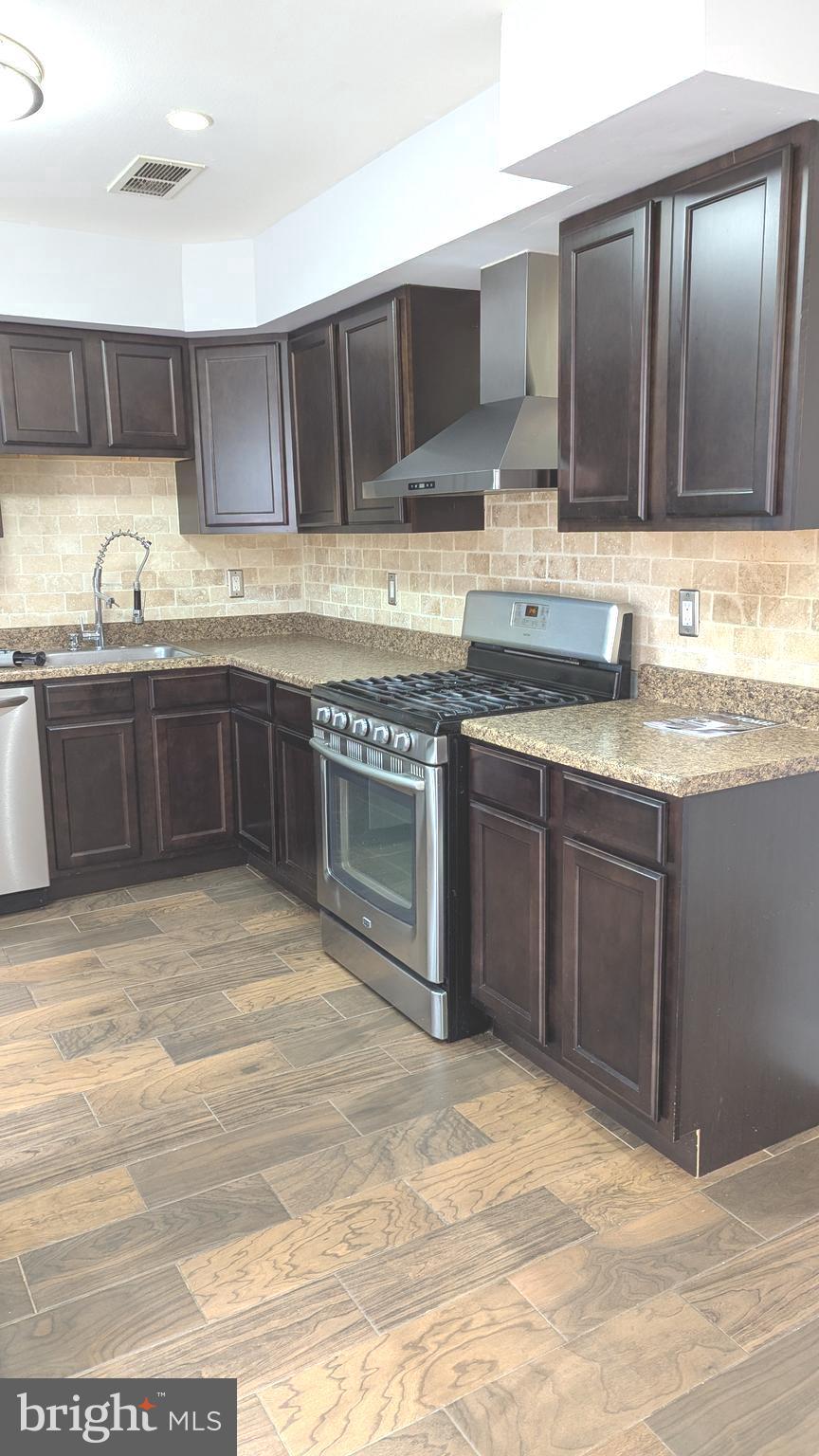 DALE CITY - Residential