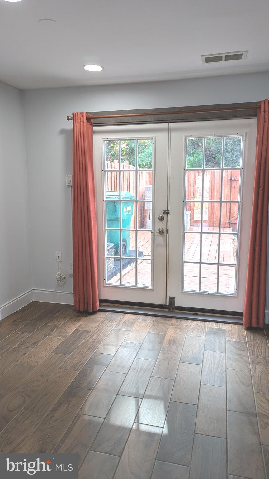 DALE CITY - Residential