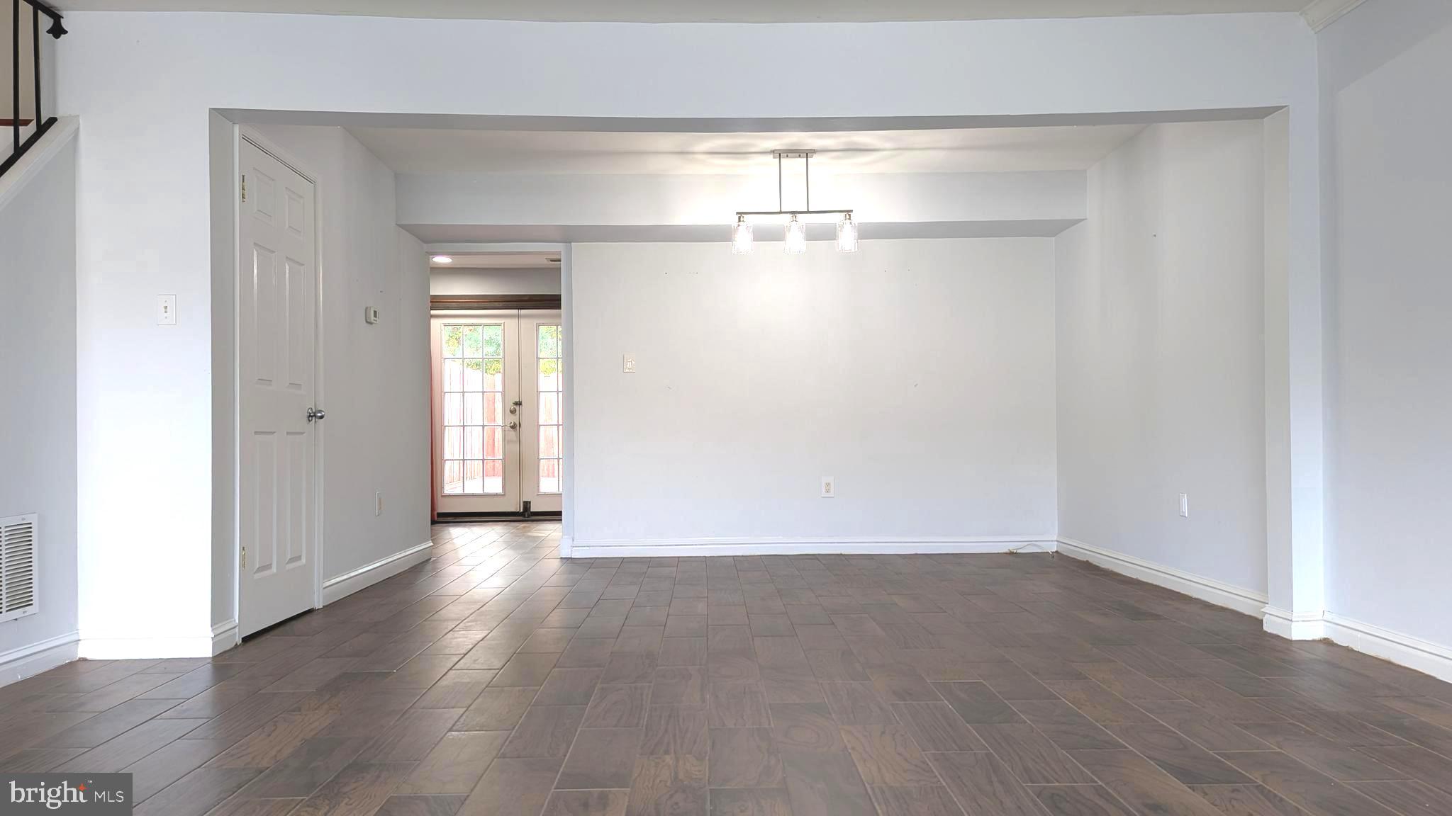 DALE CITY - Residential