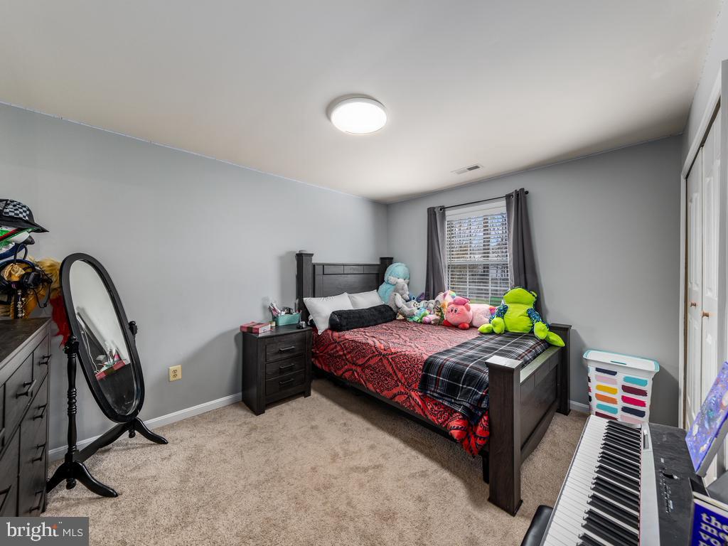 DEVON GREEN - Residential