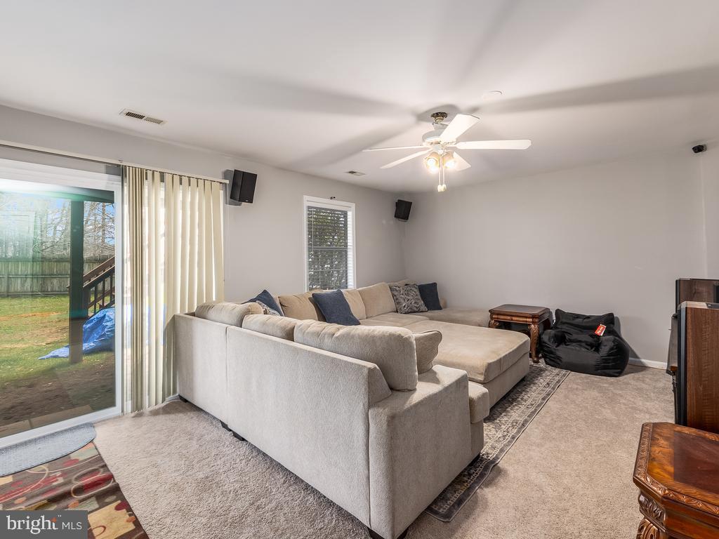 DEVON GREEN - Residential