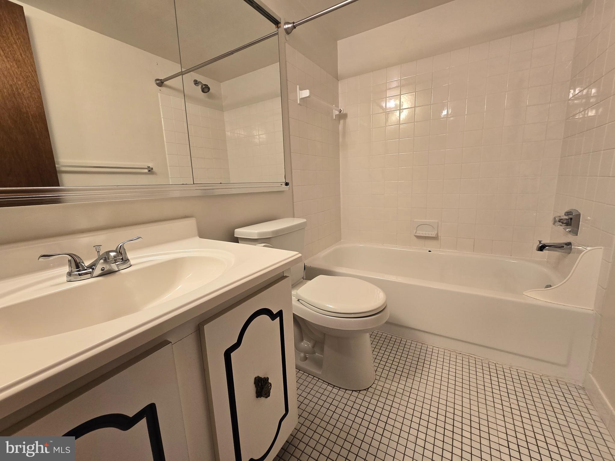 HEACOCK MDWS - Residential Lease