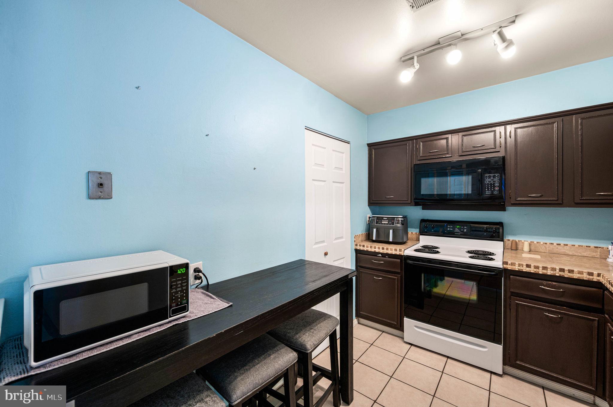 MORGANDALE CONDO - Residential