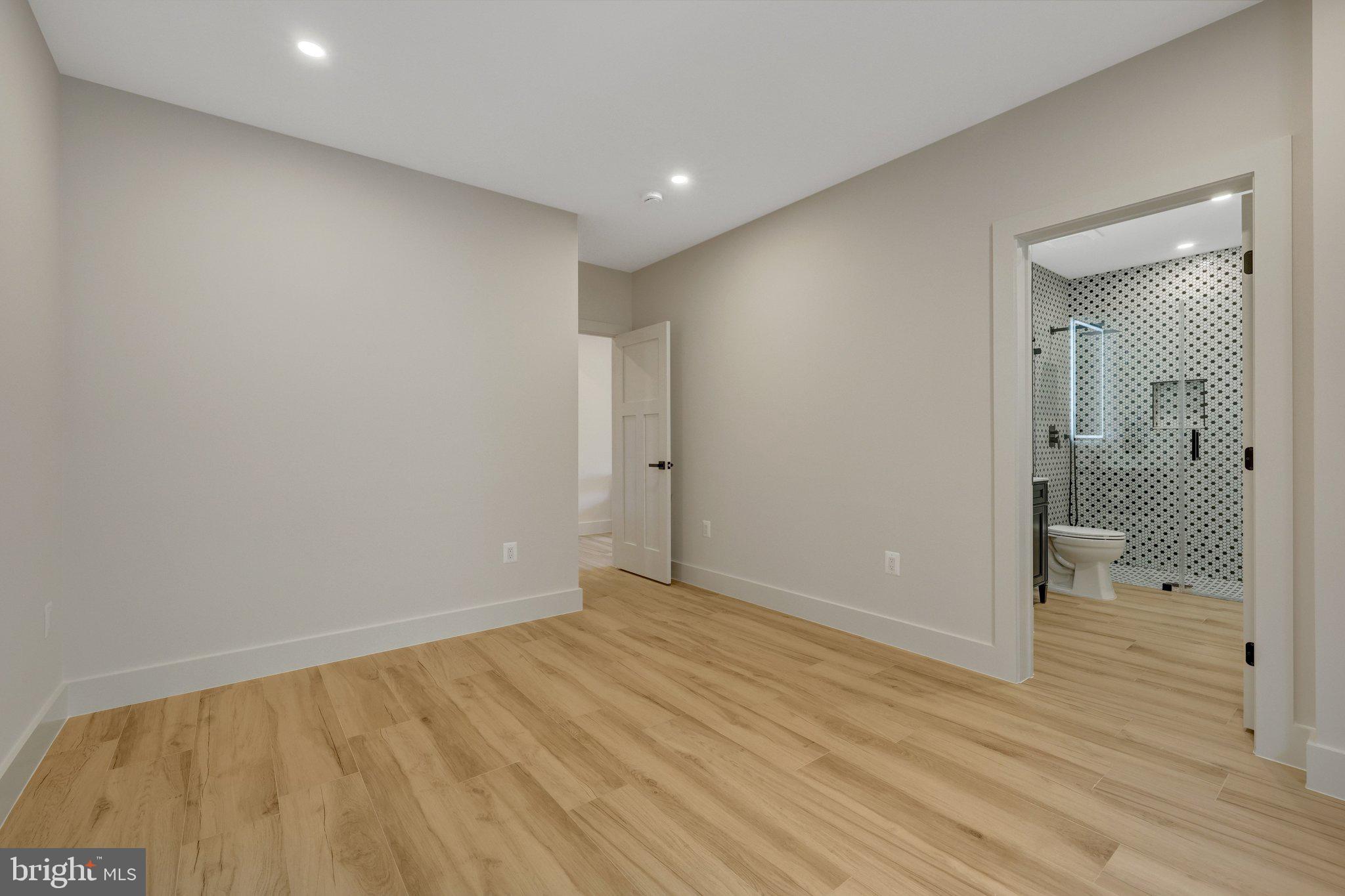 KENT GARDENS - Residential