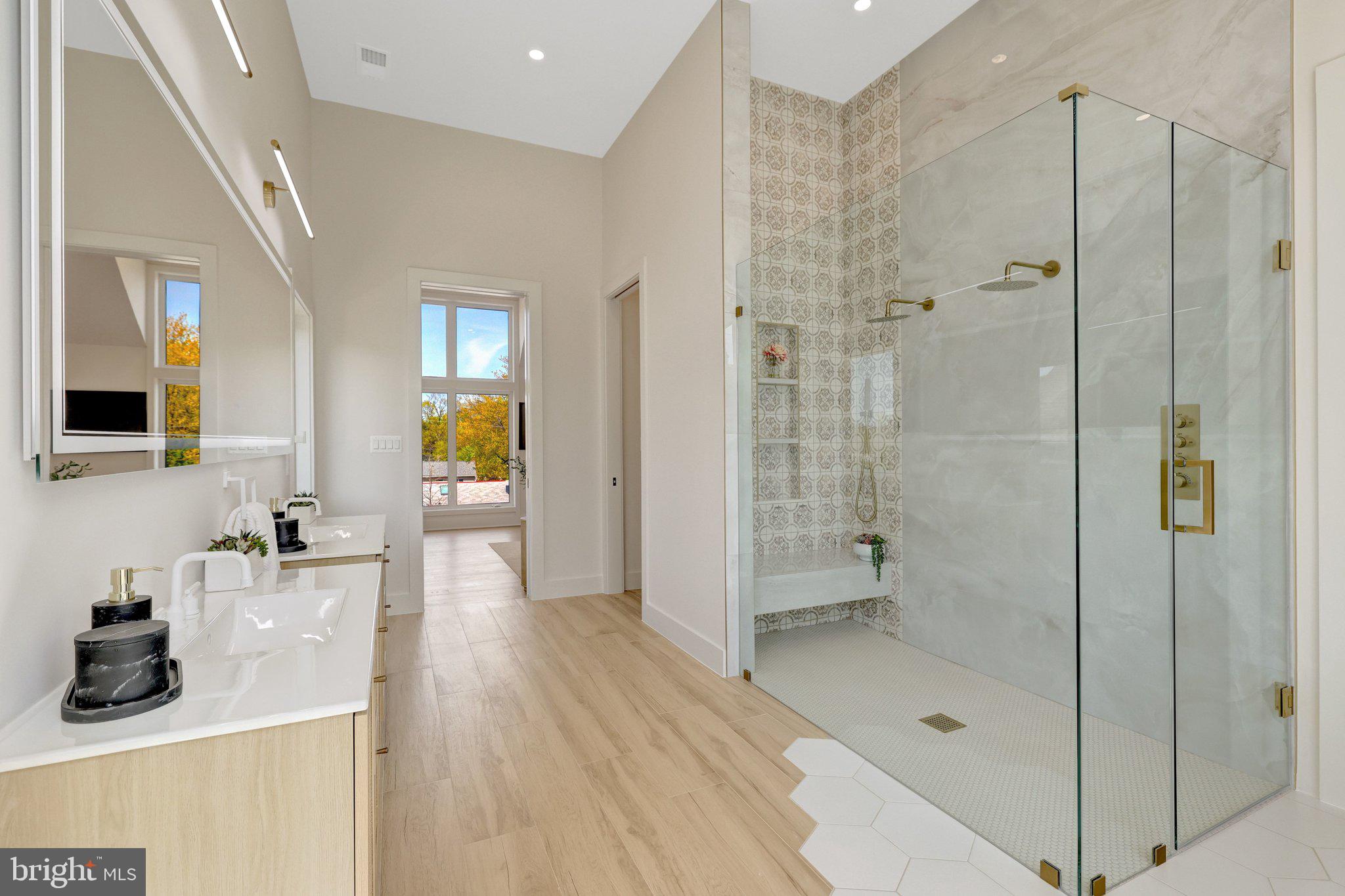 KENT GARDENS - Residential