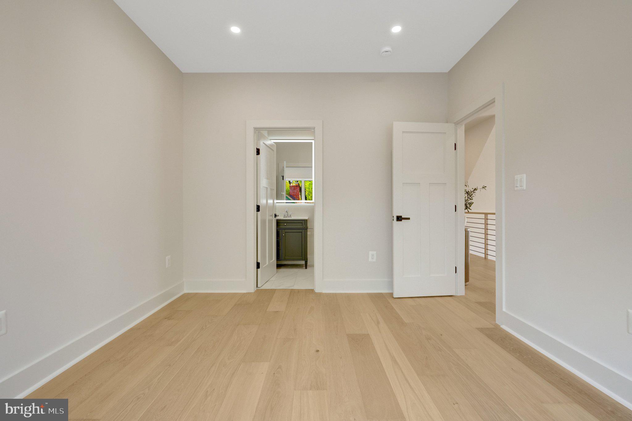 KENT GARDENS - Residential