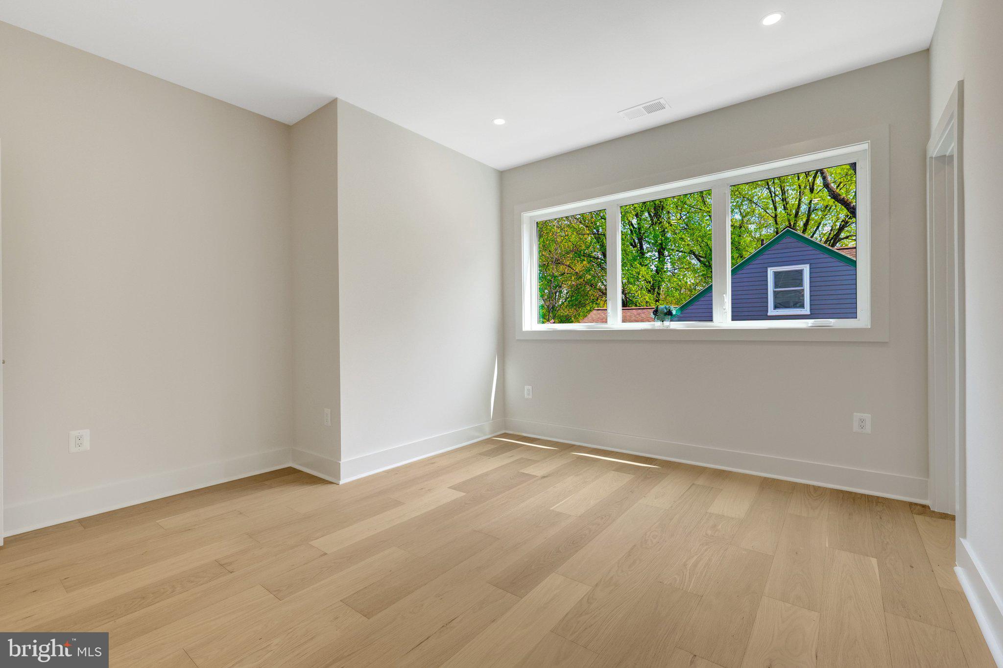 KENT GARDENS - Residential