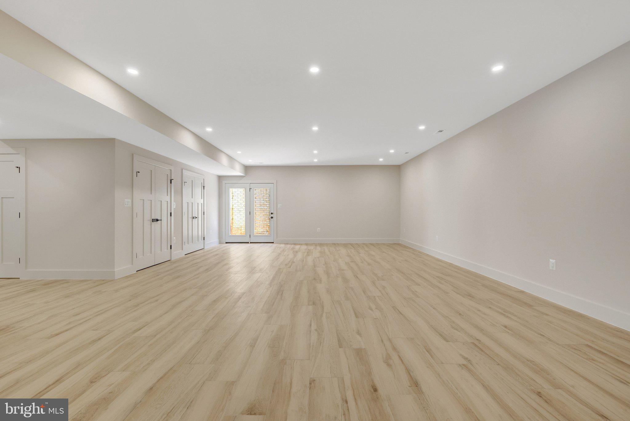 KENT GARDENS - Residential