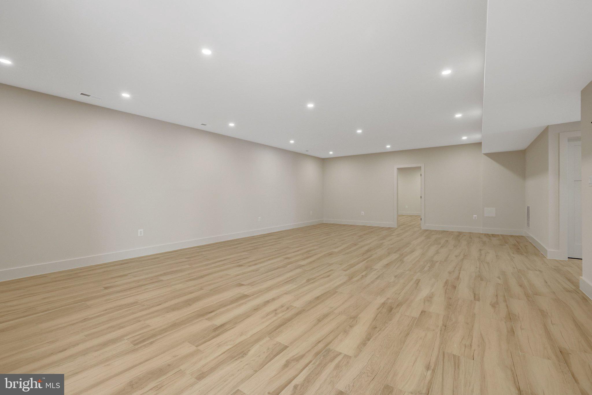 KENT GARDENS - Residential