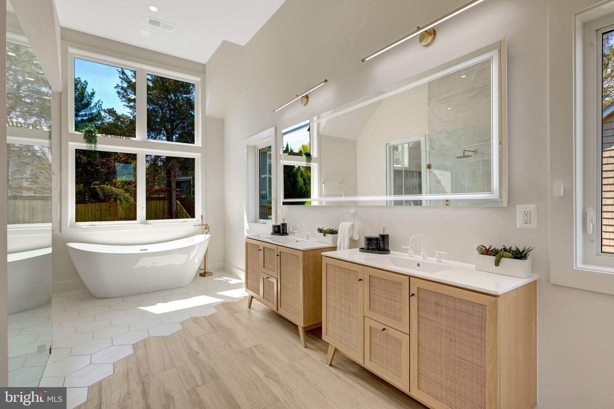 KENT GARDENS - Residential