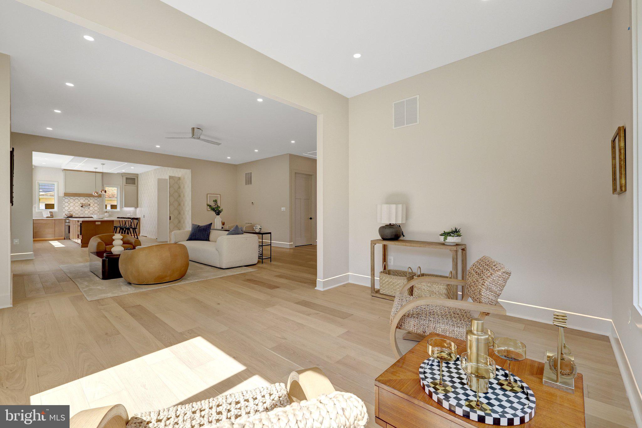 KENT GARDENS - Residential