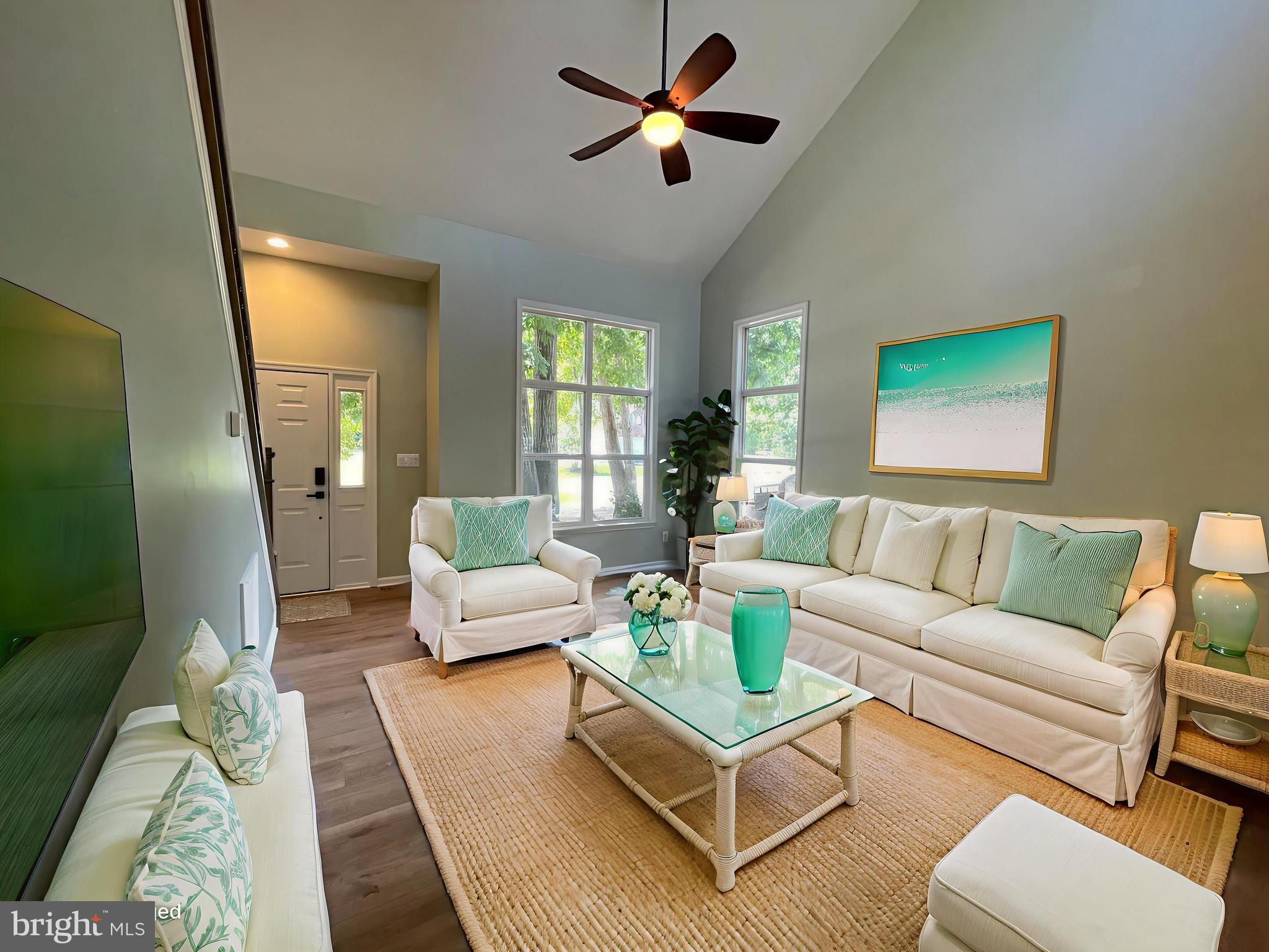 CAPTAIN'S COVE - Residential