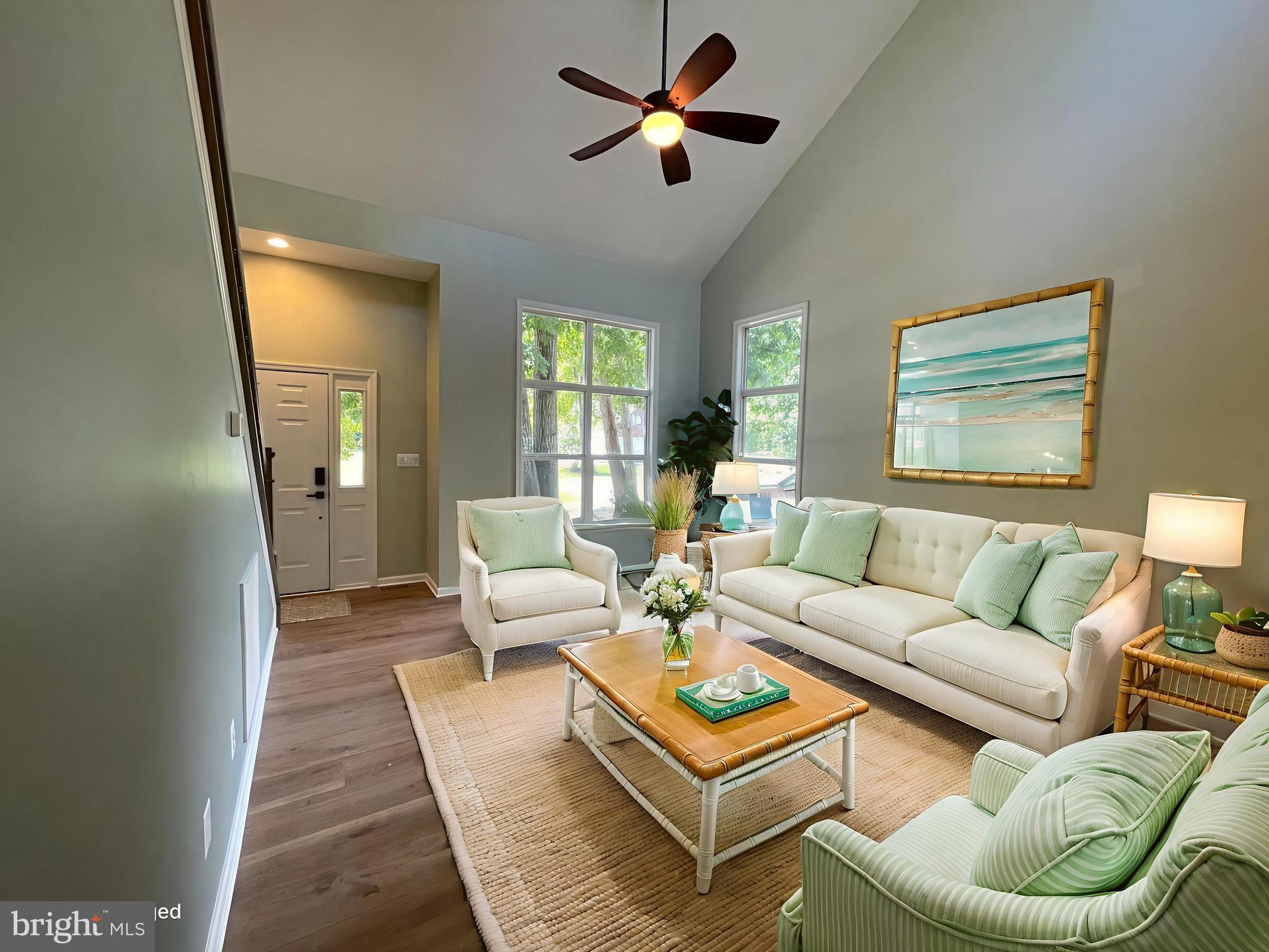 CAPTAIN'S COVE - Residential