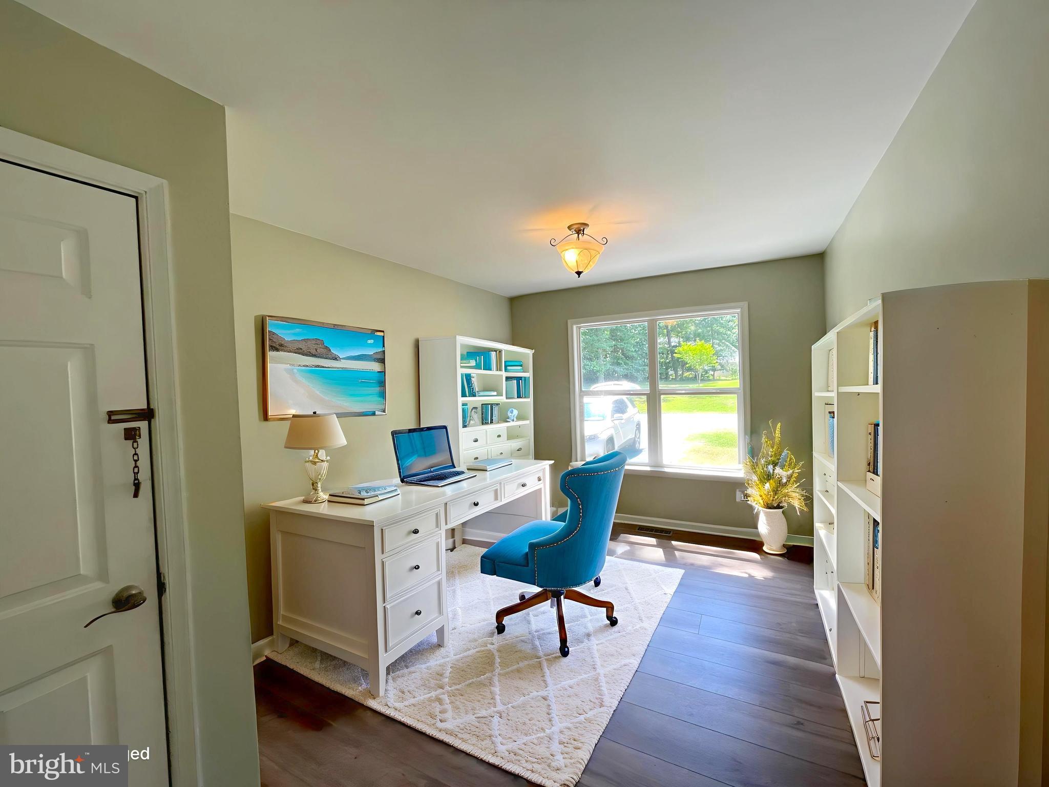 CAPTAIN'S COVE - Residential