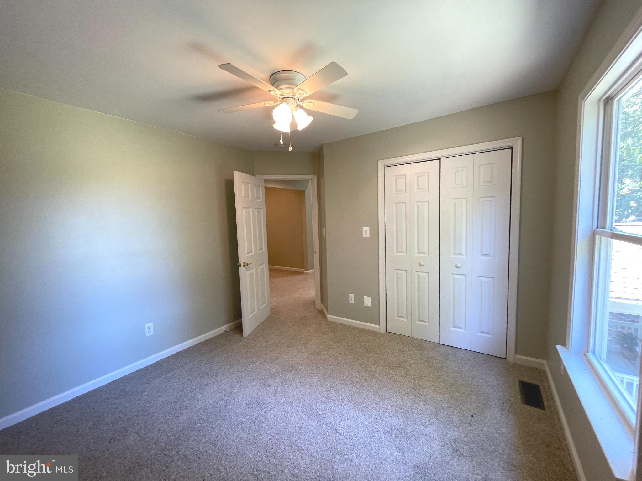 CAPTAIN'S COVE - Residential